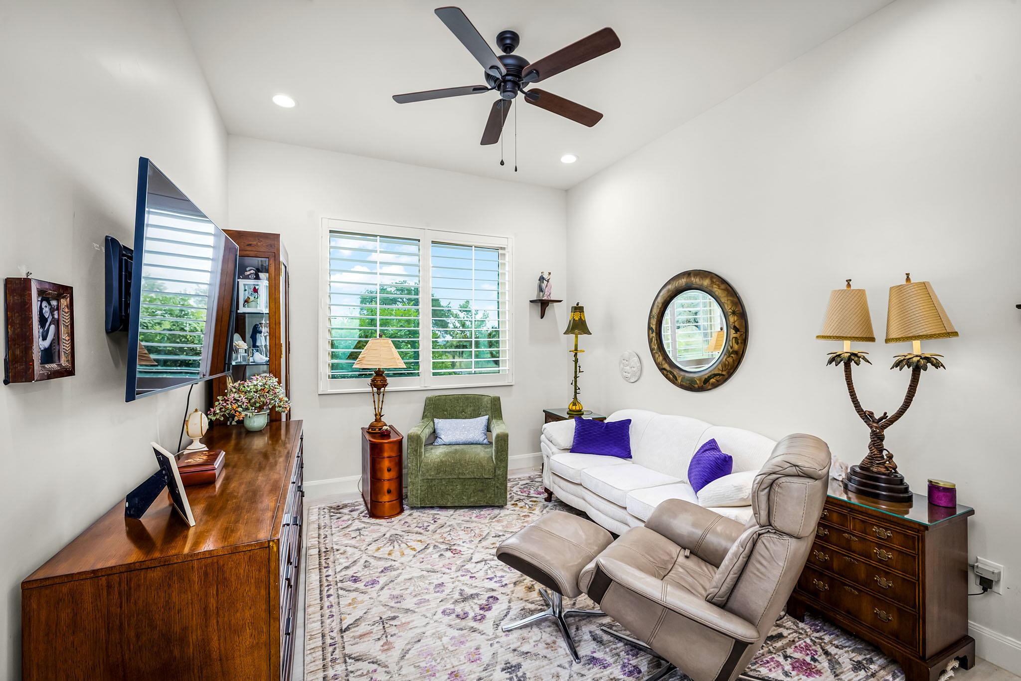 Image 32 of 40 For 1607 Bordeaux Blanc