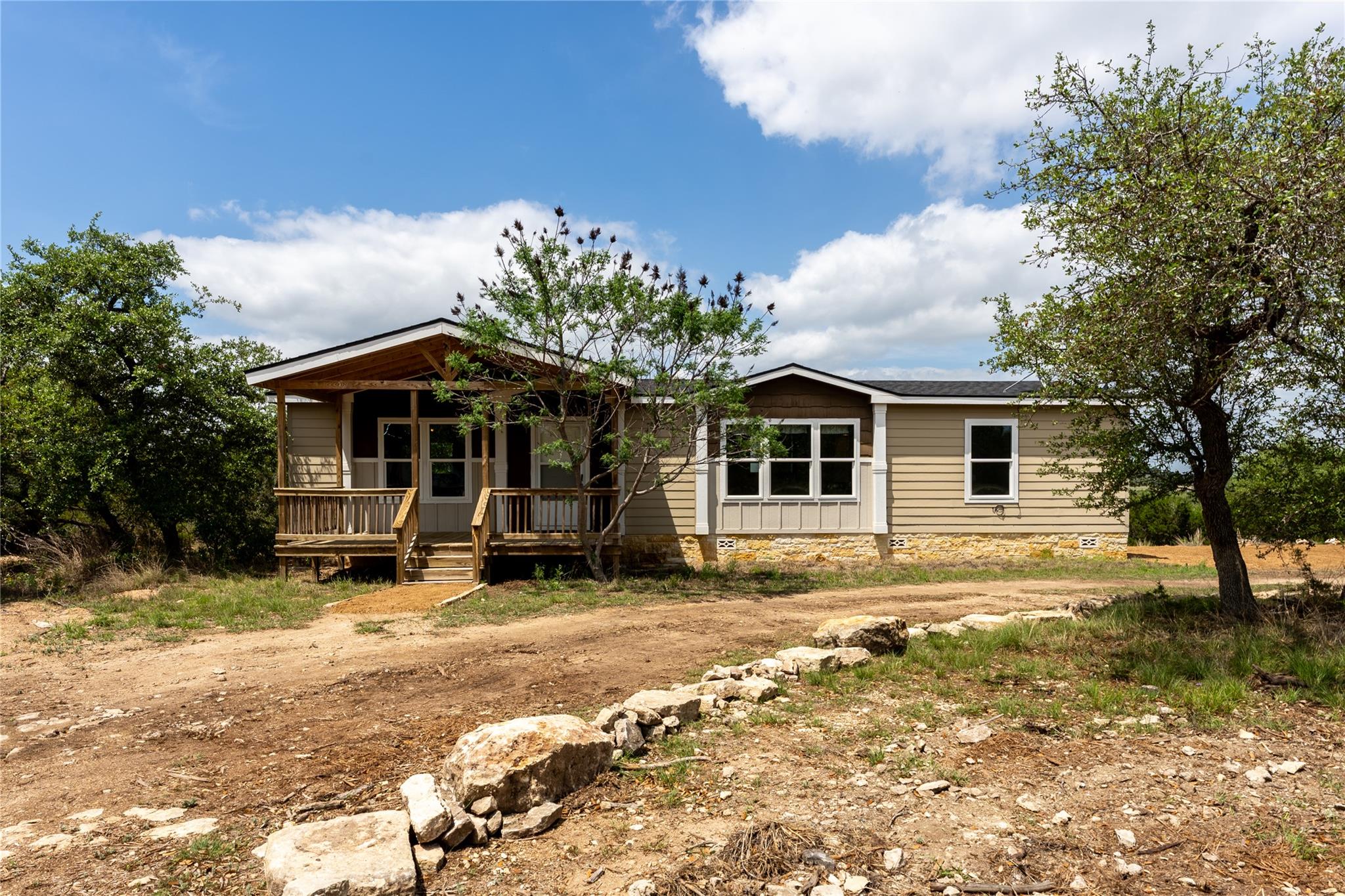 Image 10 of 40 For 722 Wildwood Ln