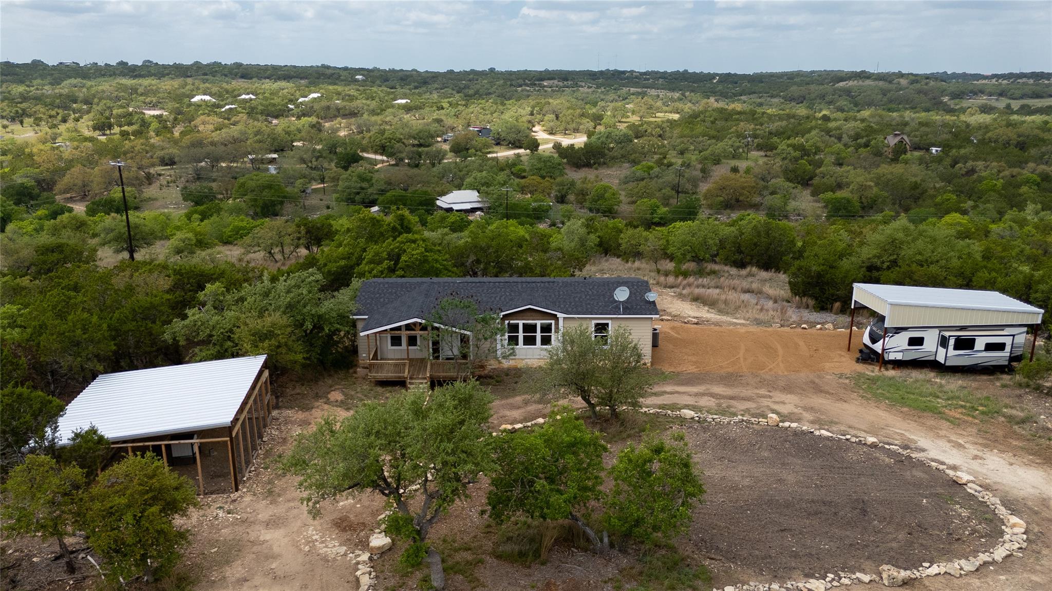 Image 14 of 40 For 722 Wildwood Ln