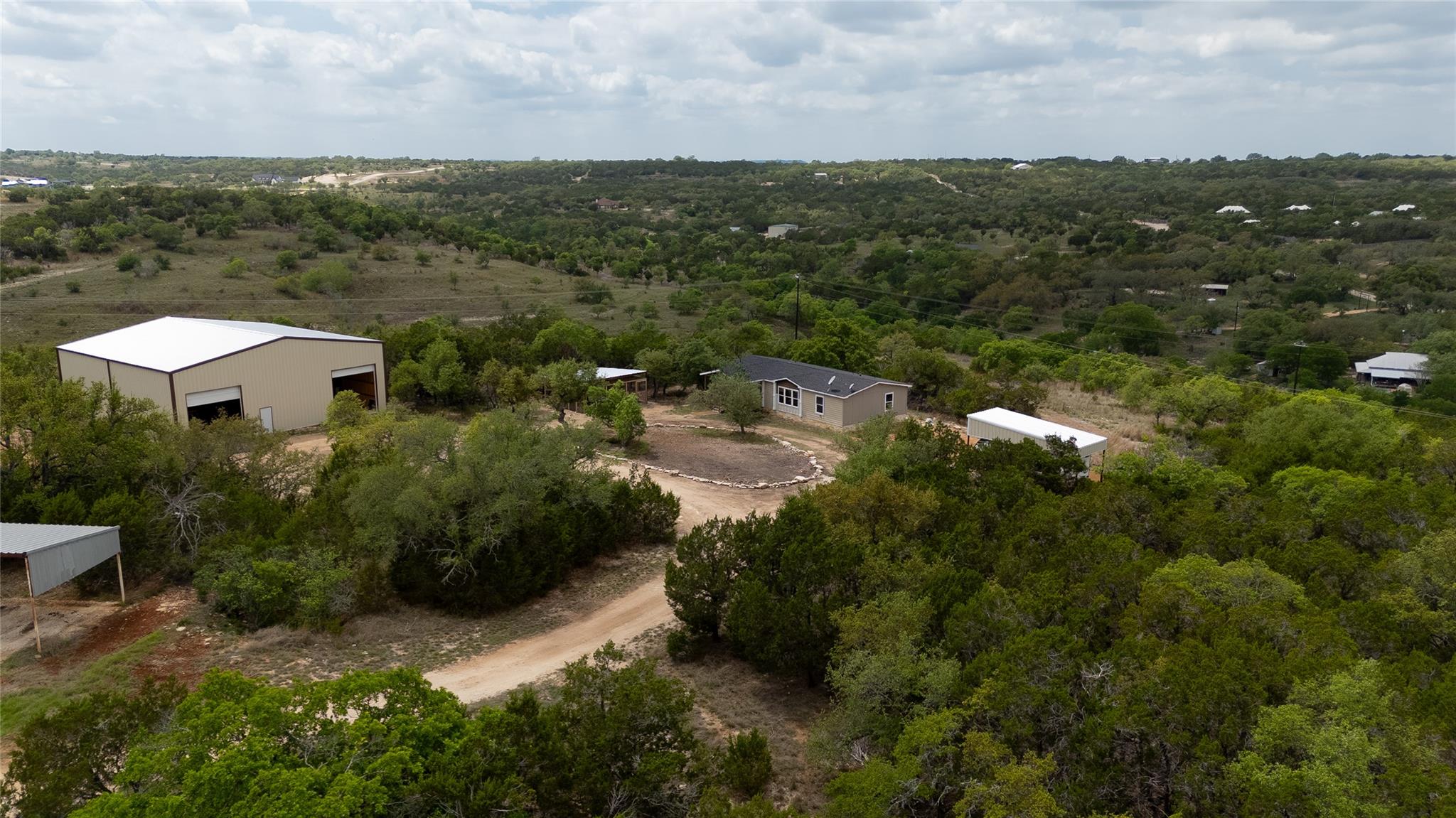 Image 21 of 40 For 722 Wildwood Ln