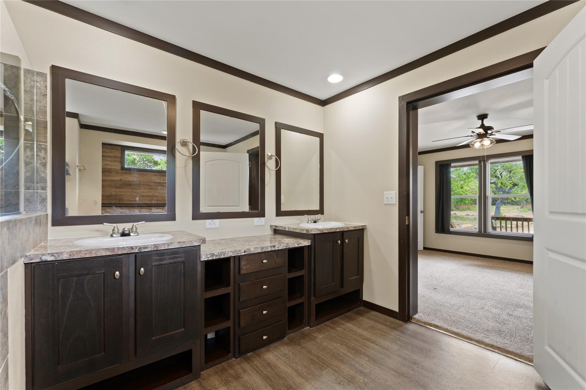 Image 32 of 40 For 722 Wildwood Ln