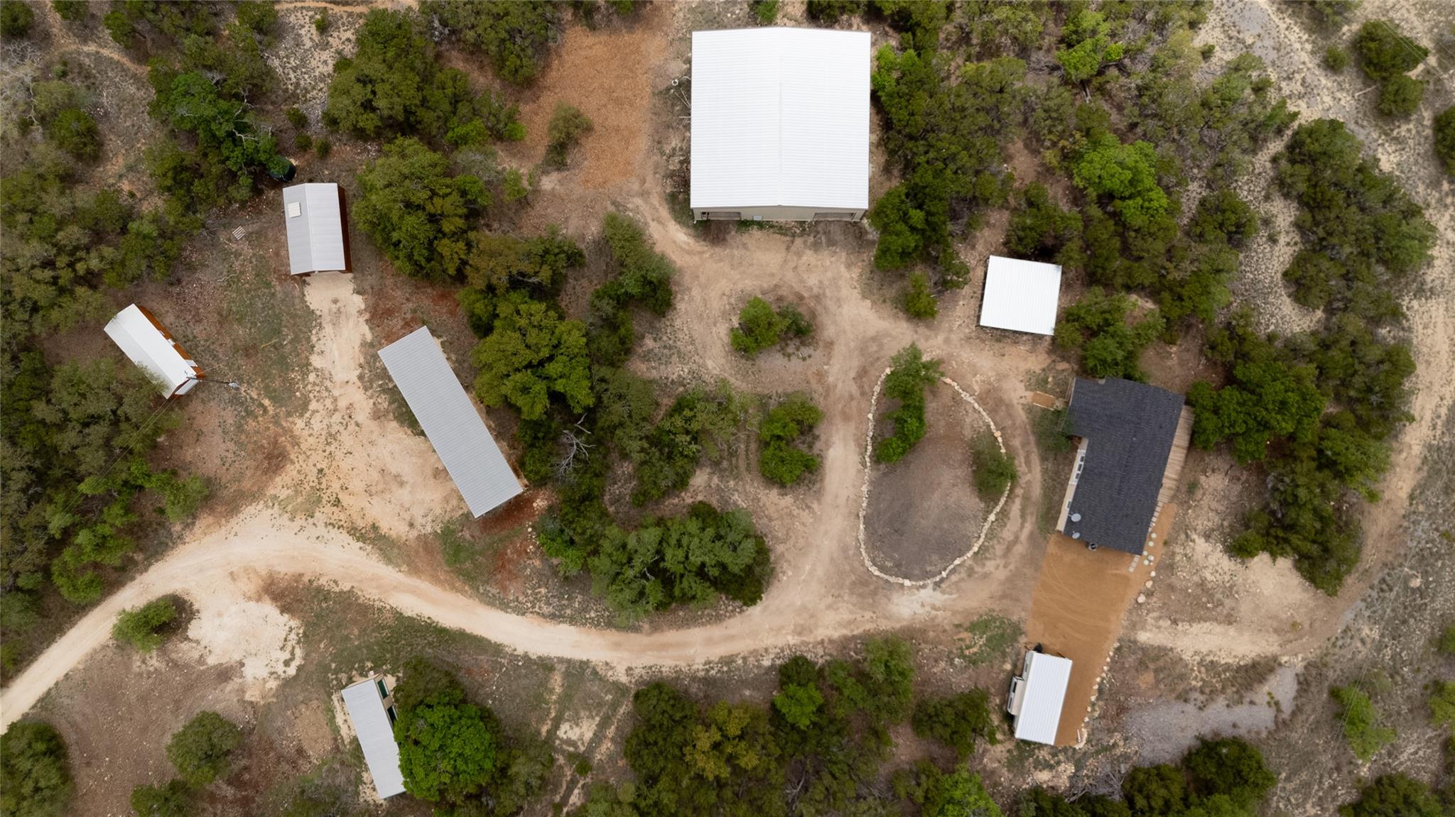 Image 9 of 40 For 722 Wildwood Ln