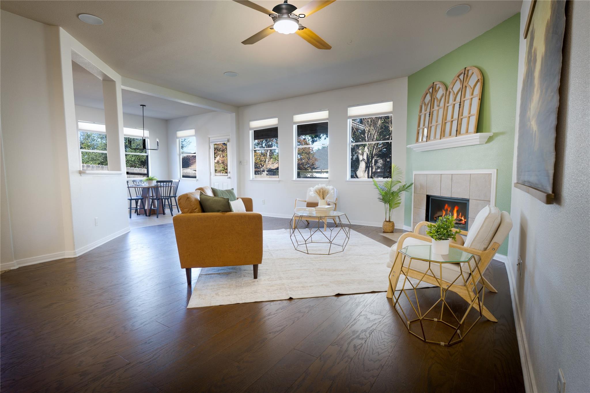 Image 11 of 36 For 2057 Dove Crossing Dr