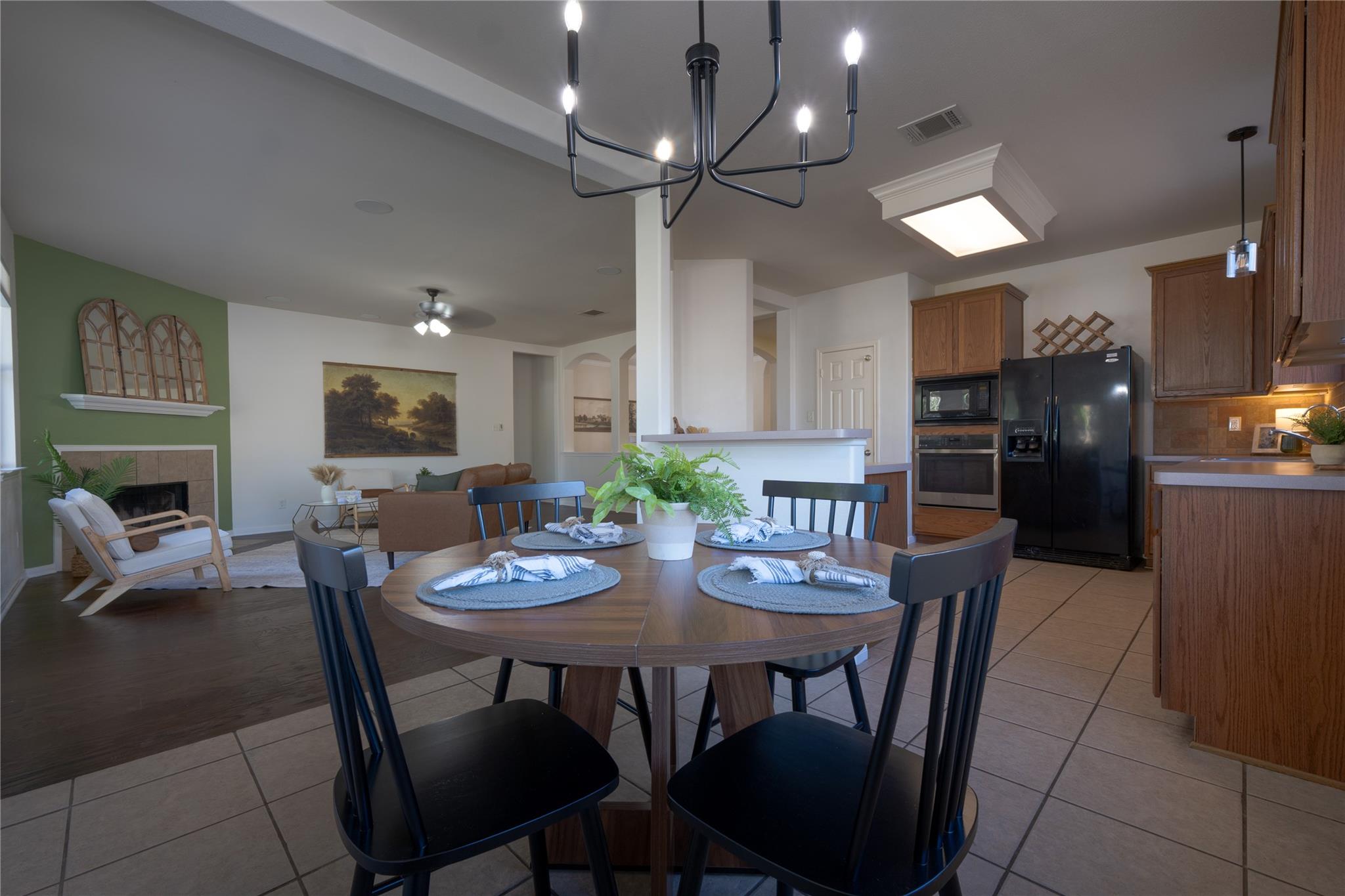 Image 14 of 36 For 2057 Dove Crossing Dr