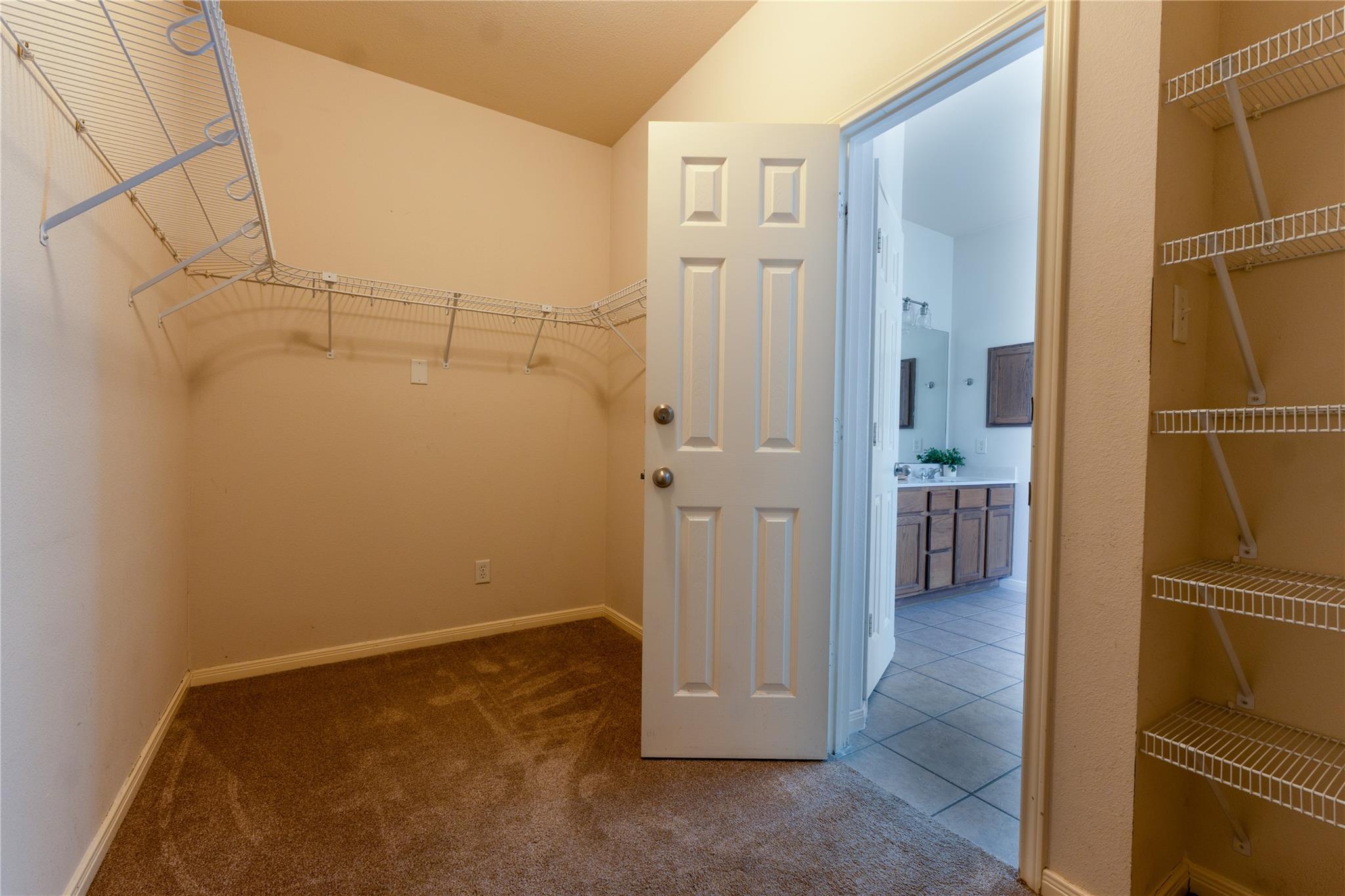 Image 24 of 36 For 2057 Dove Crossing Dr