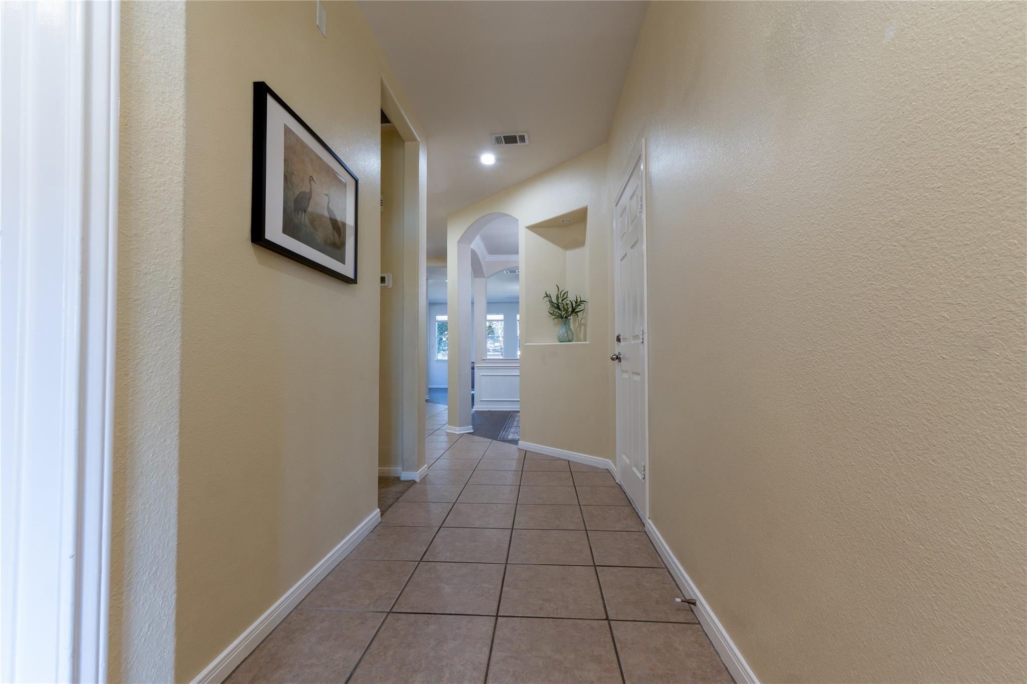 Image 5 of 36 For 2057 Dove Crossing Dr