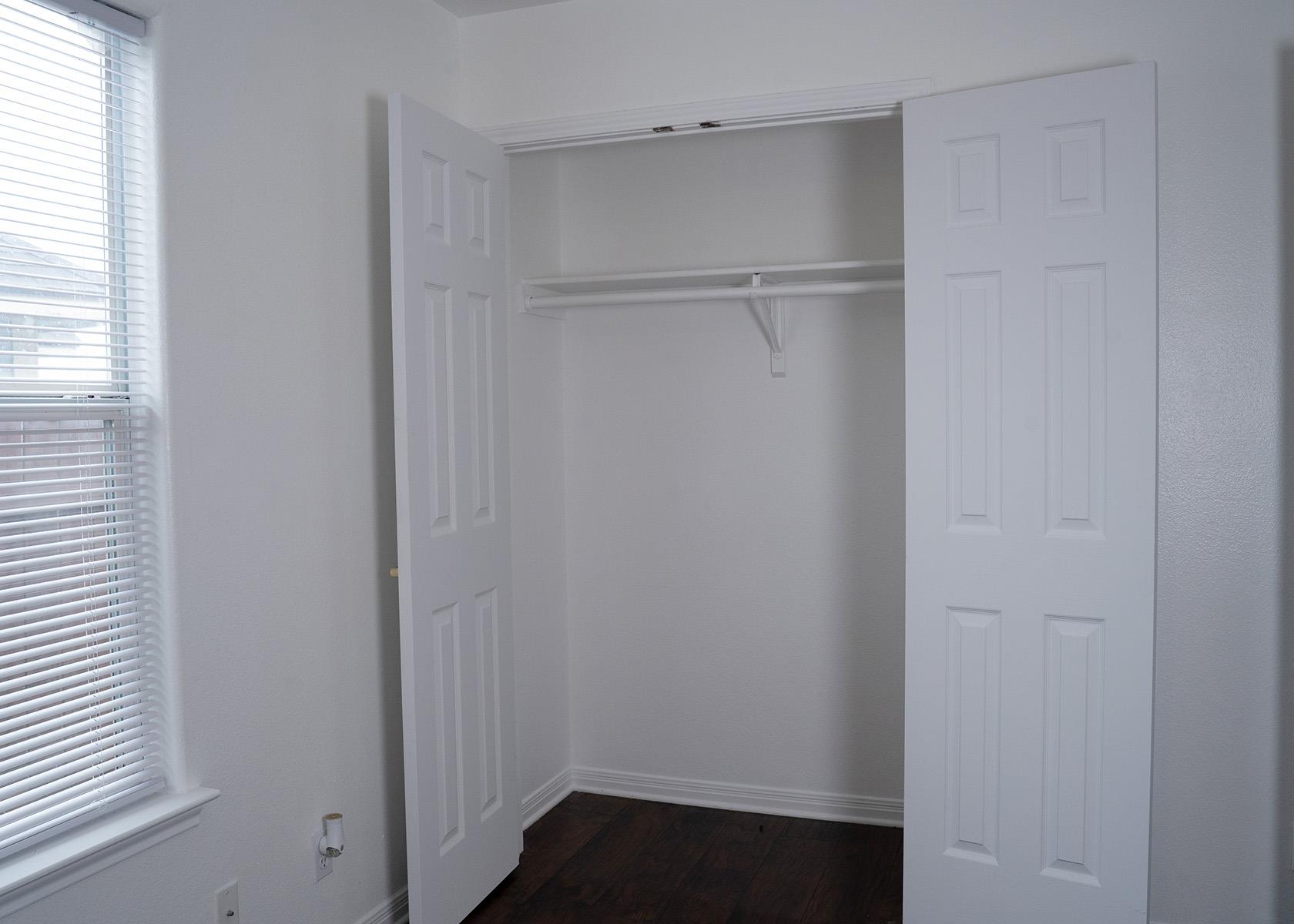 Image 28 of 37 For 2846 Wyoming St