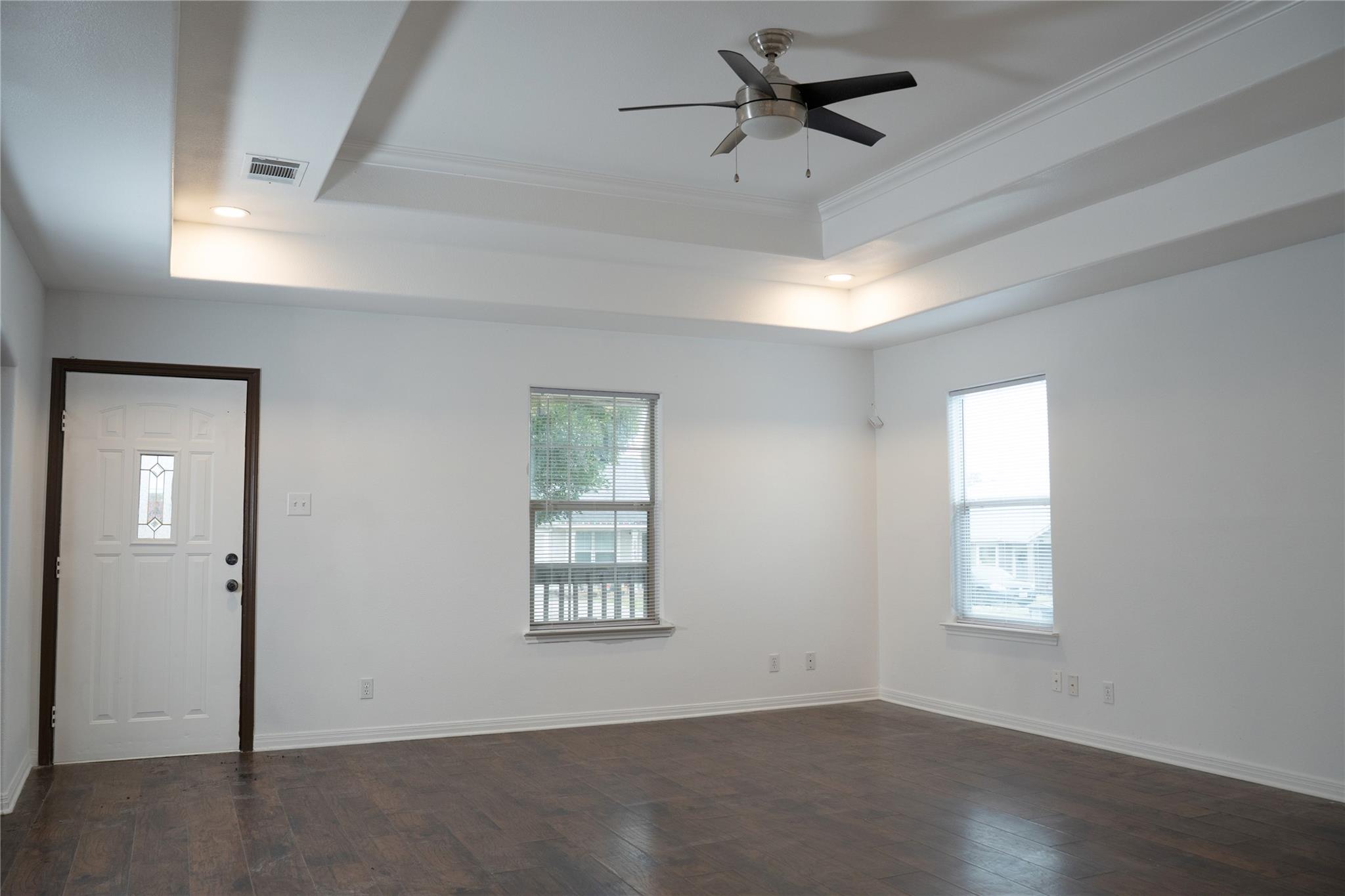 Image 7 of 37 For 2846 Wyoming St