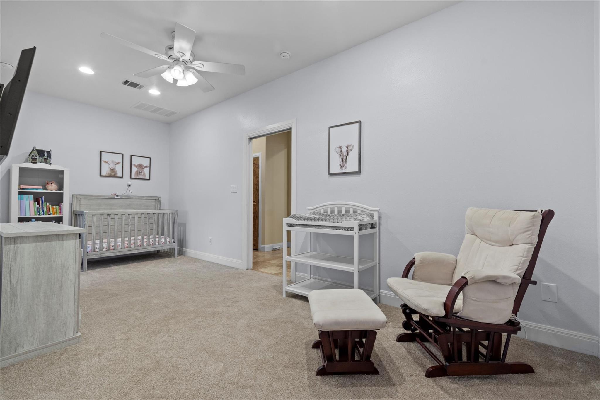 Image 14 of 40 For 8169 Ranch Road 2338