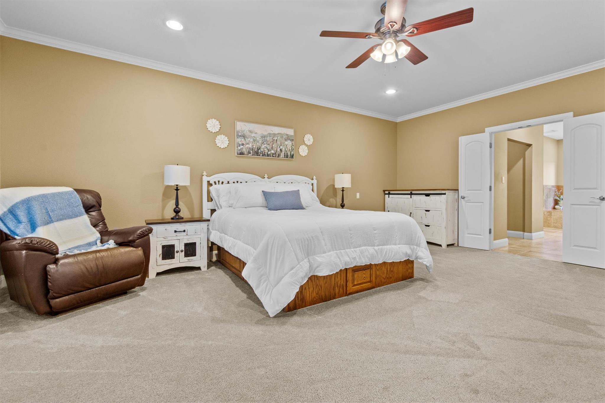 Image 19 of 40 For 8169 Ranch Road 2338