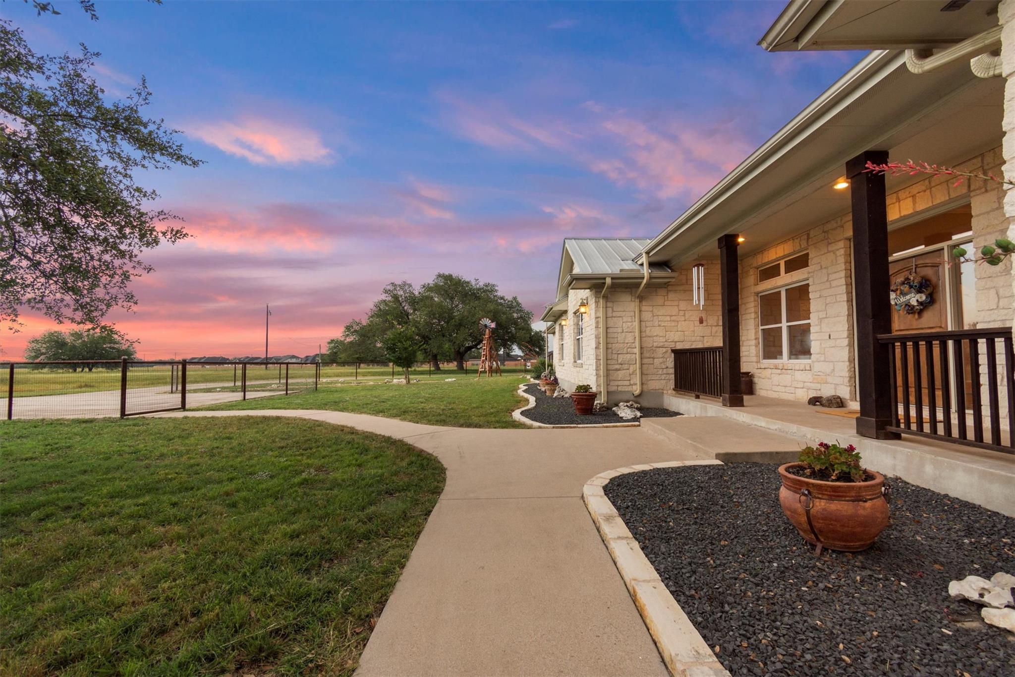 Image 2 of 40 For 8169 Ranch Road 2338