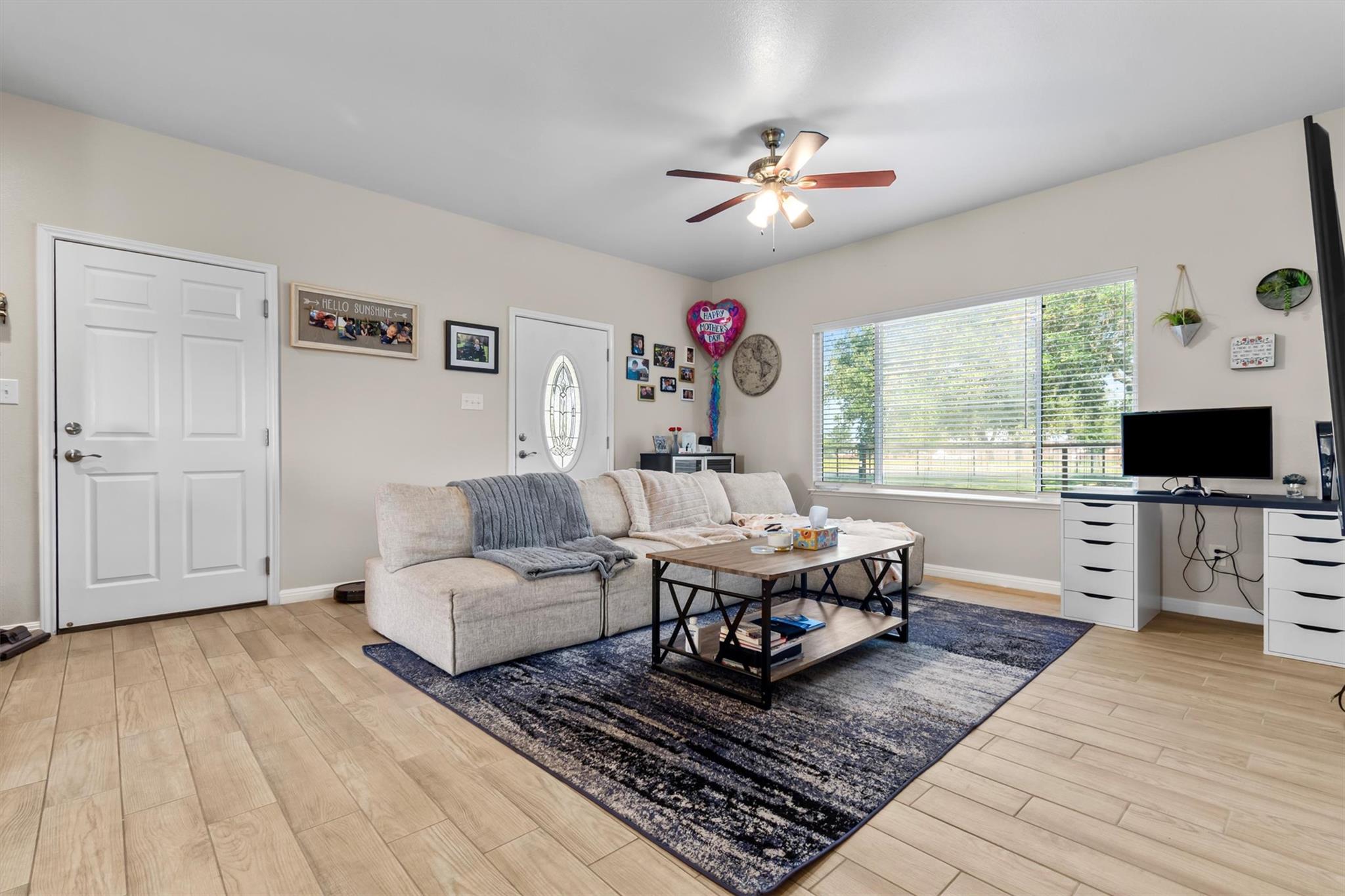 Image 30 of 40 For 8169 Ranch Road 2338