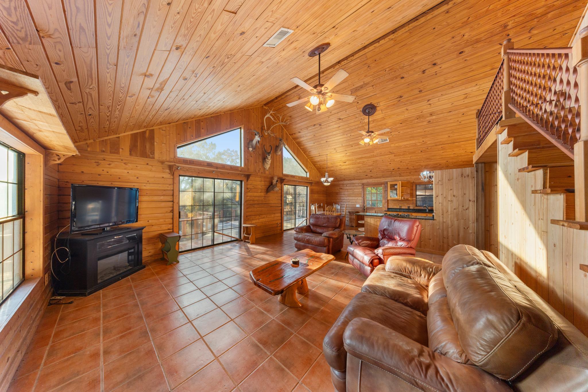 Image 7 of 29 For 1045 Bellewood