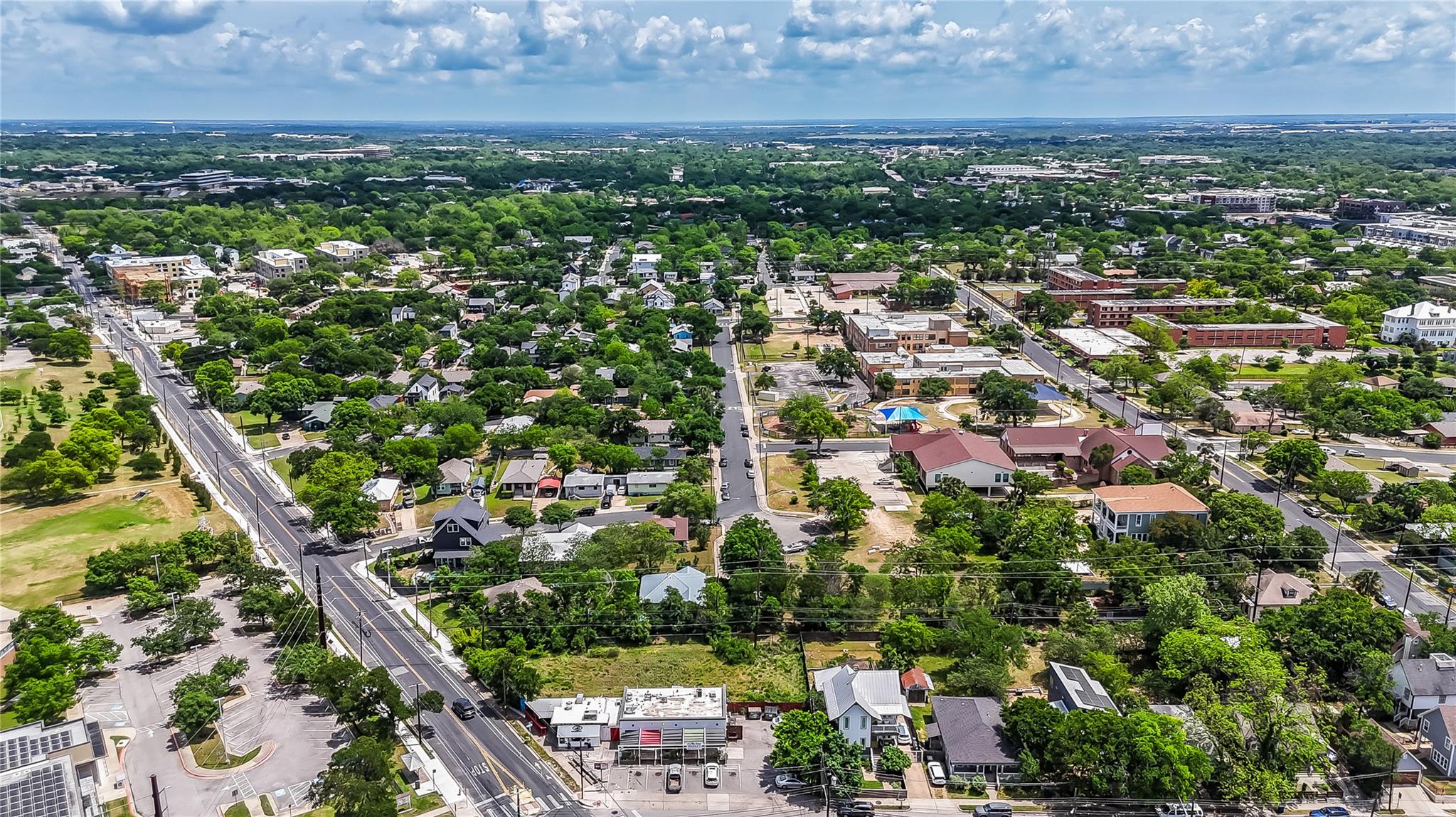 Image 10 of 14 For 1405 Rosewood Ave