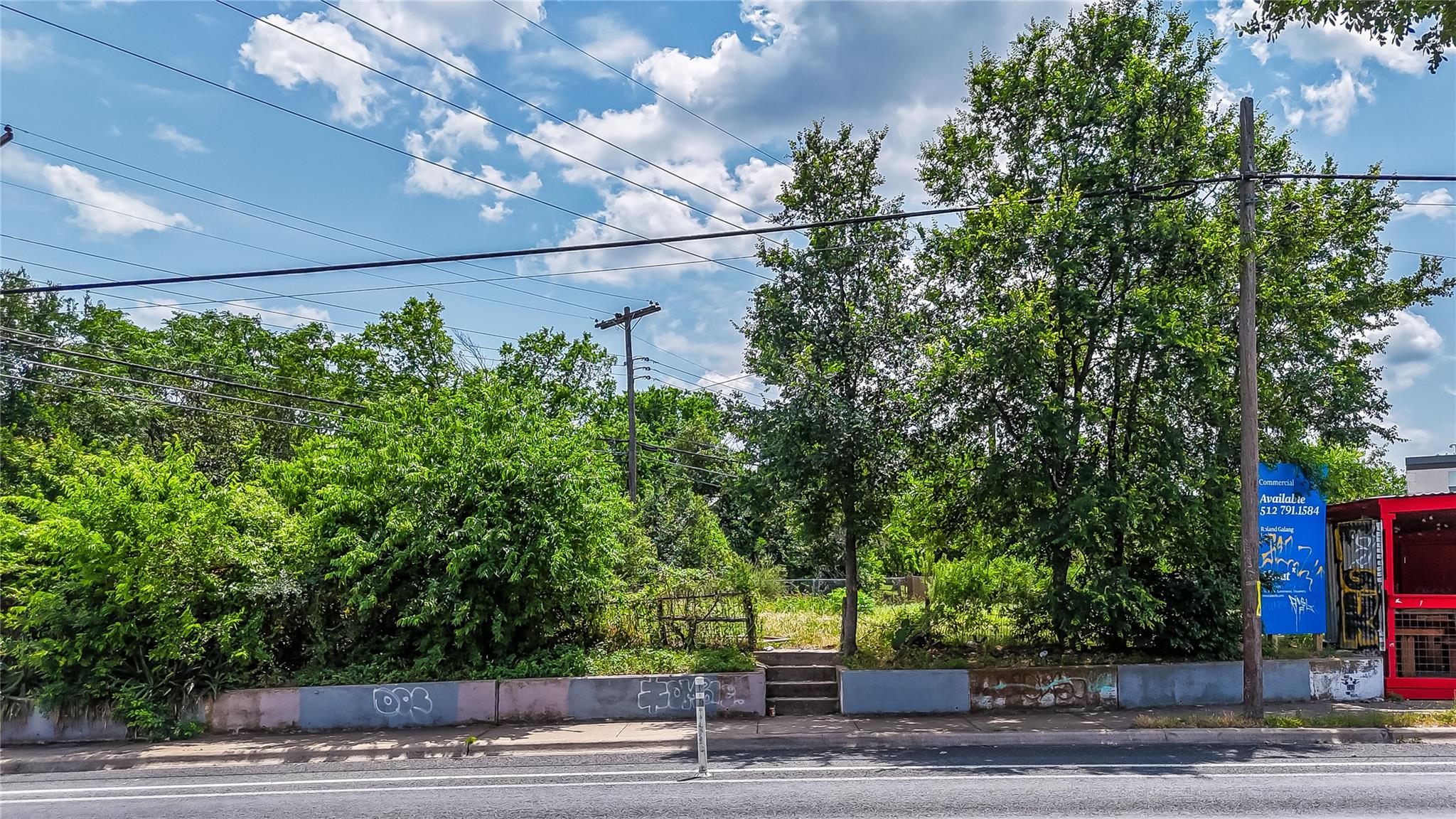 Image 13 of 14 For 1405 Rosewood Ave