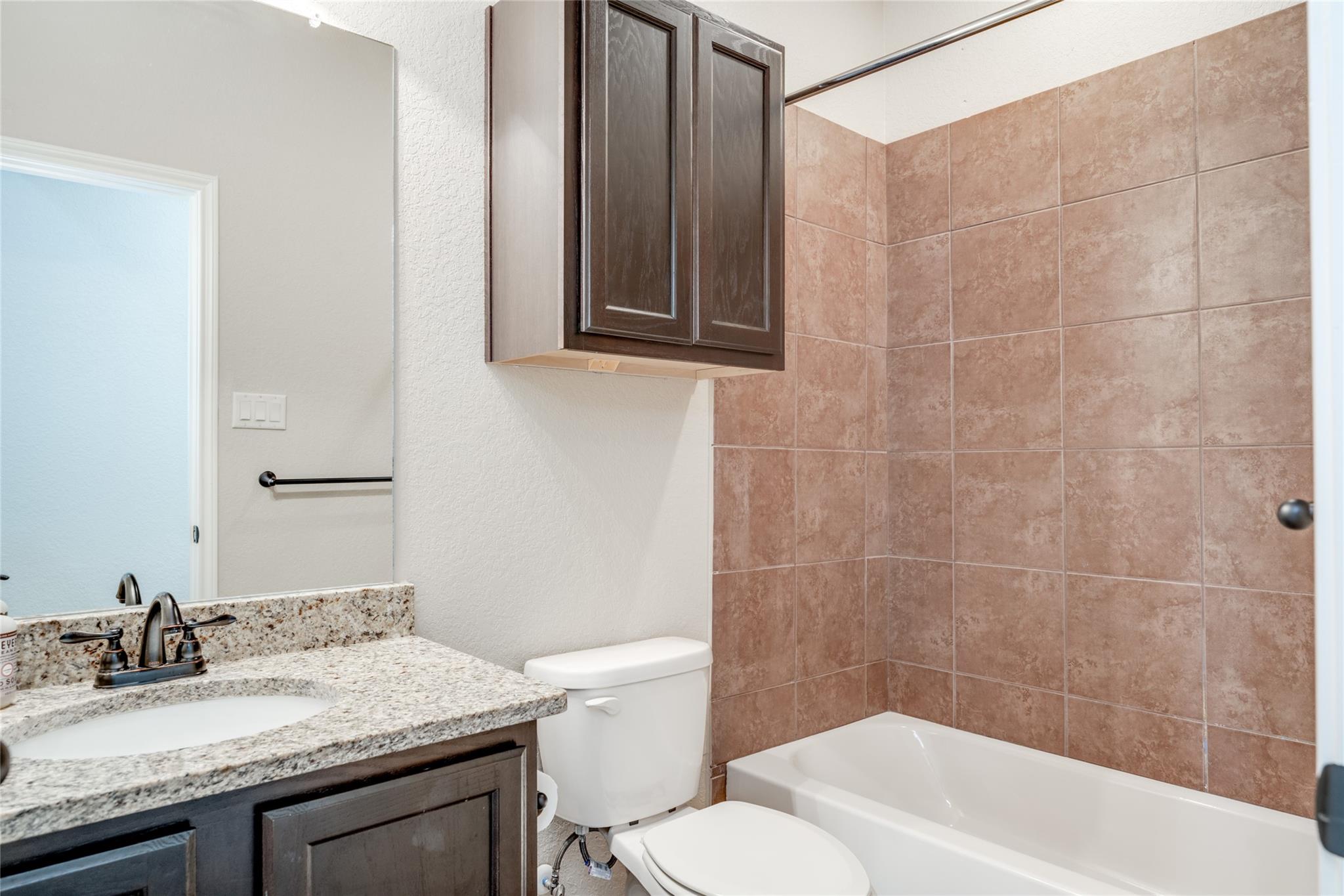 Image 10 of 17 For 2545 Pahmeyer Rd 2545
