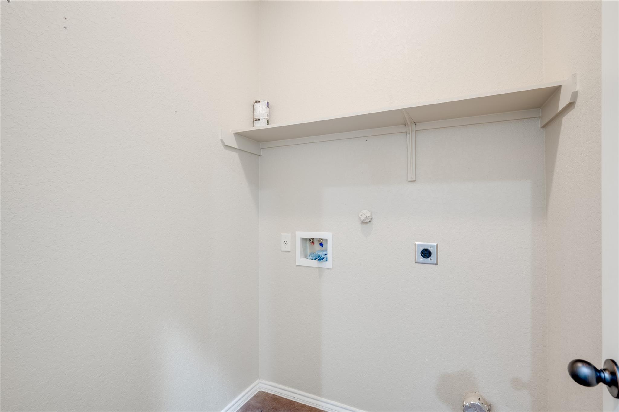 Image 14 of 17 For 2545 Pahmeyer Rd 2545