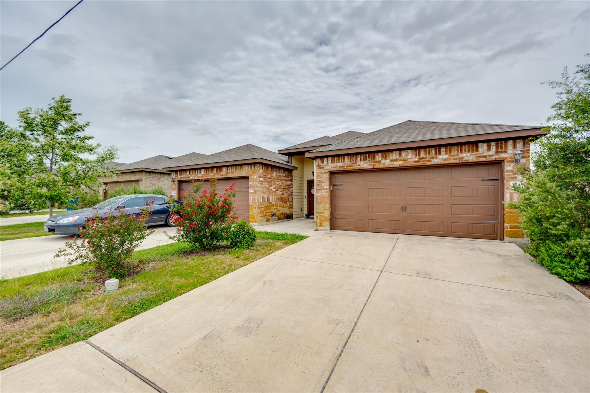 Image 3 of 17 For 2545 Pahmeyer Rd 2545