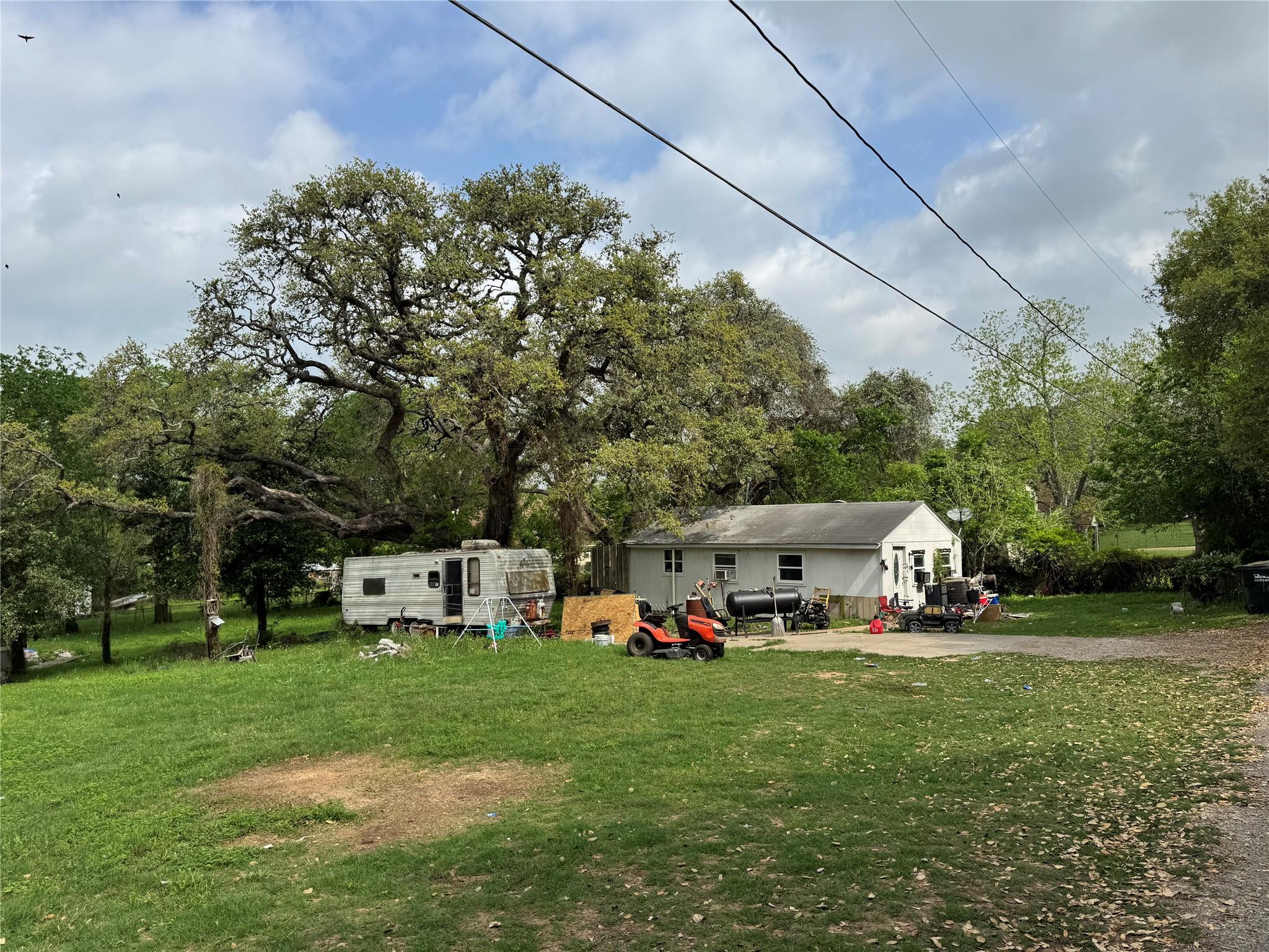 Image 9 of 10 For 103 Reiffert St
