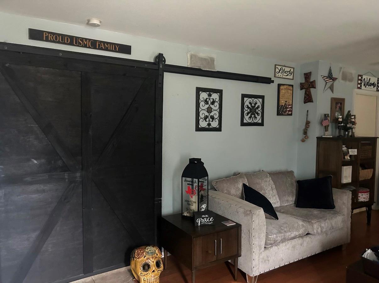 Image 9 of 10 For 6314 Handsome Lake Dr