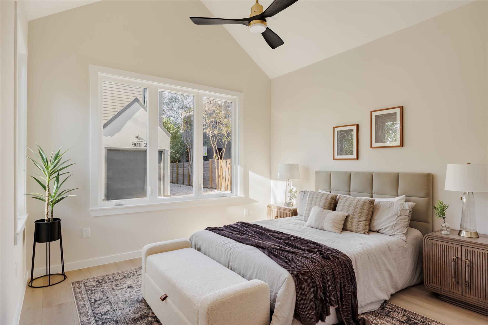 Image 14 of 32 For 901 Redd St 1