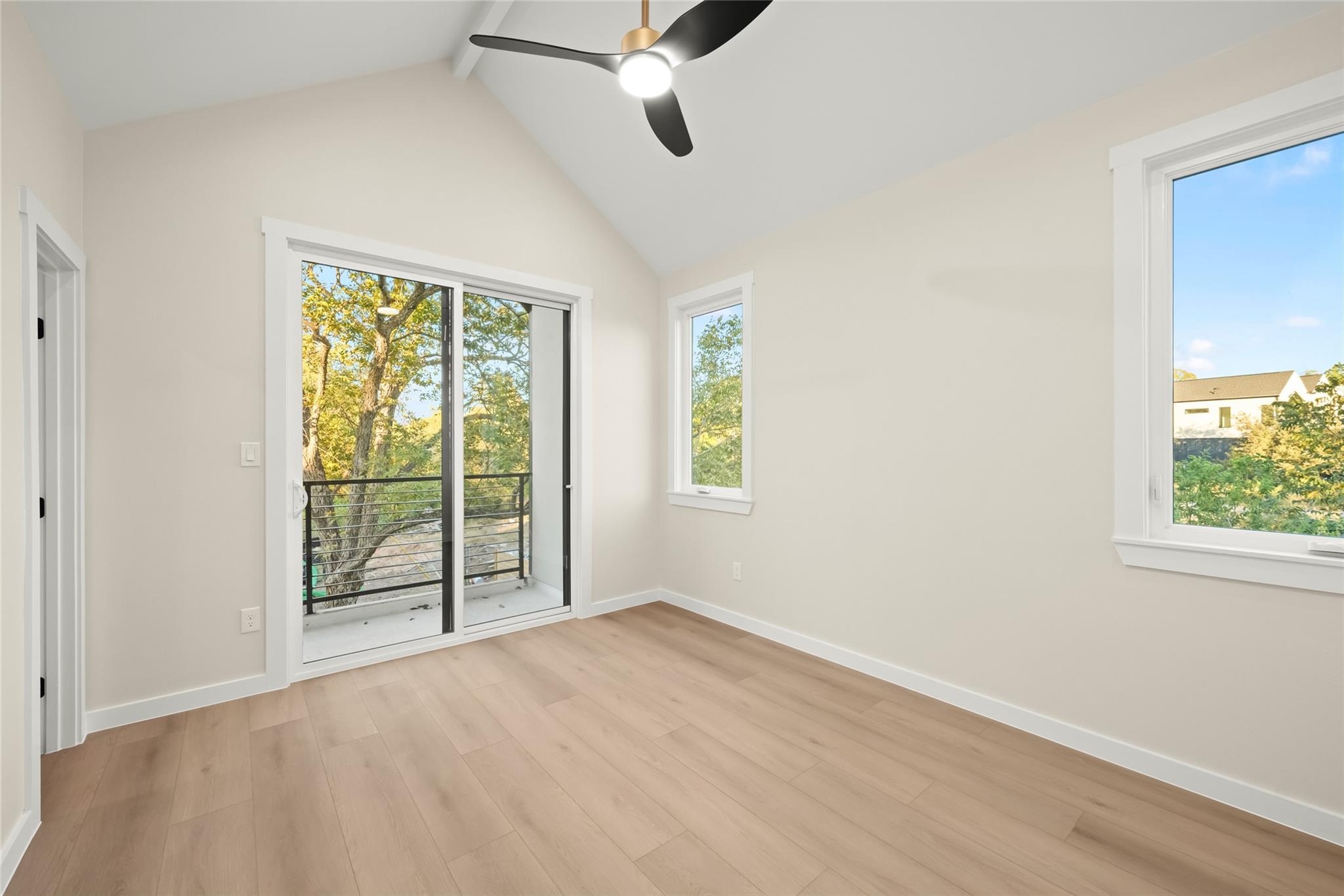 Image 25 of 32 For 901 Redd St 1