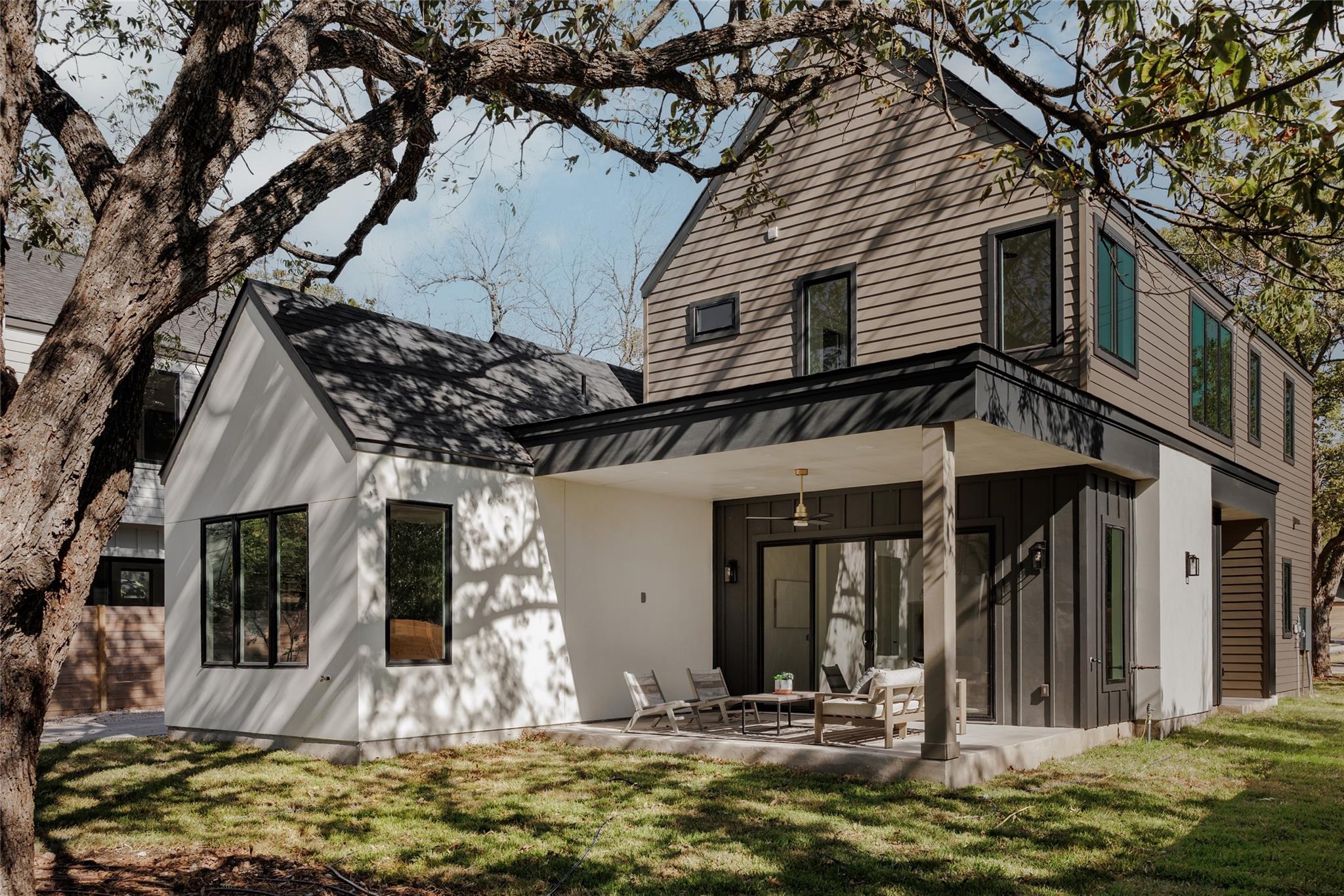 Image 30 of 32 For 901 Redd St 1