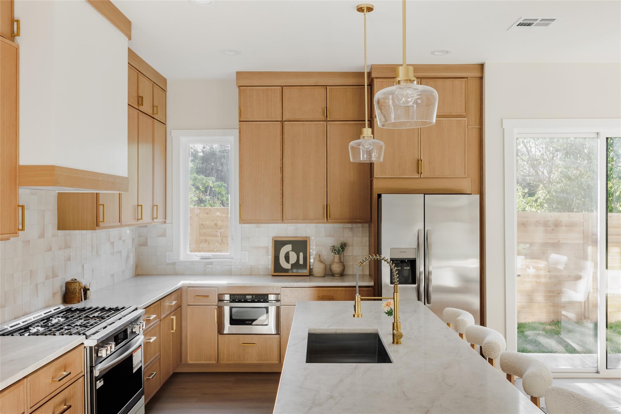 Image 7 of 32 For 901 Redd St 1