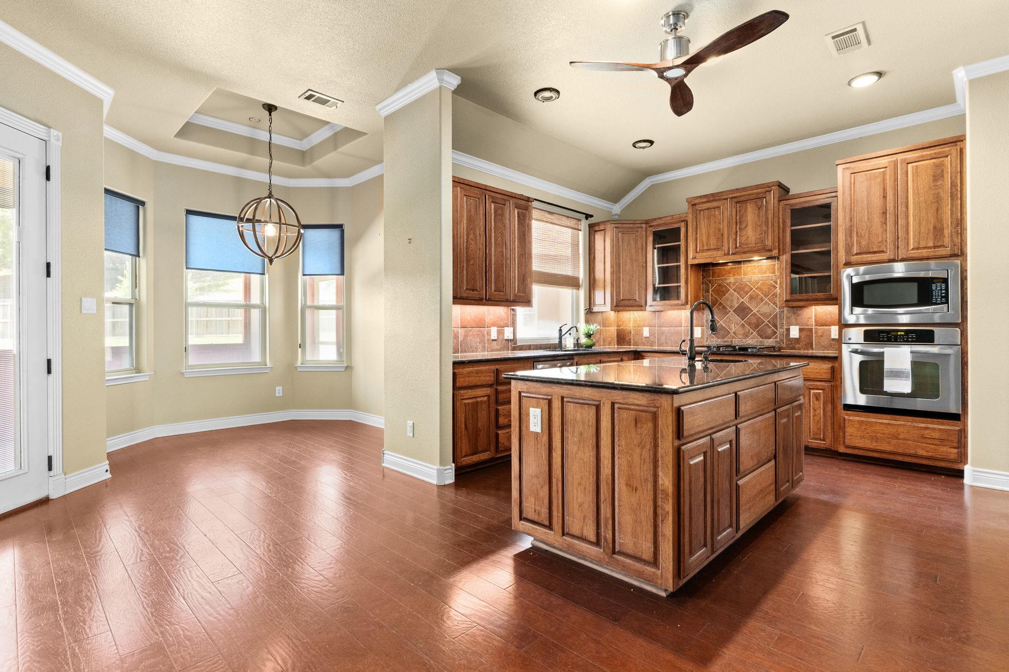 Image 10 of 40 For 1135 Redleaf Dr