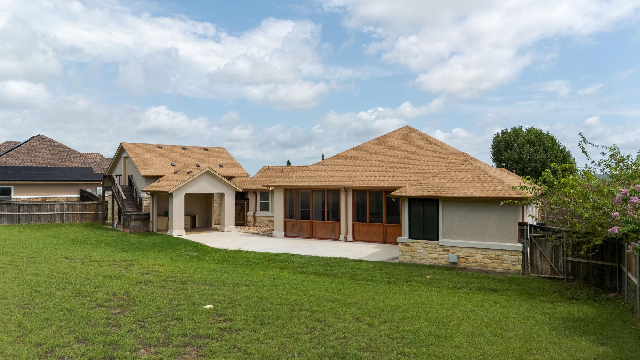 Image 33 of 40 For 1135 Redleaf Dr