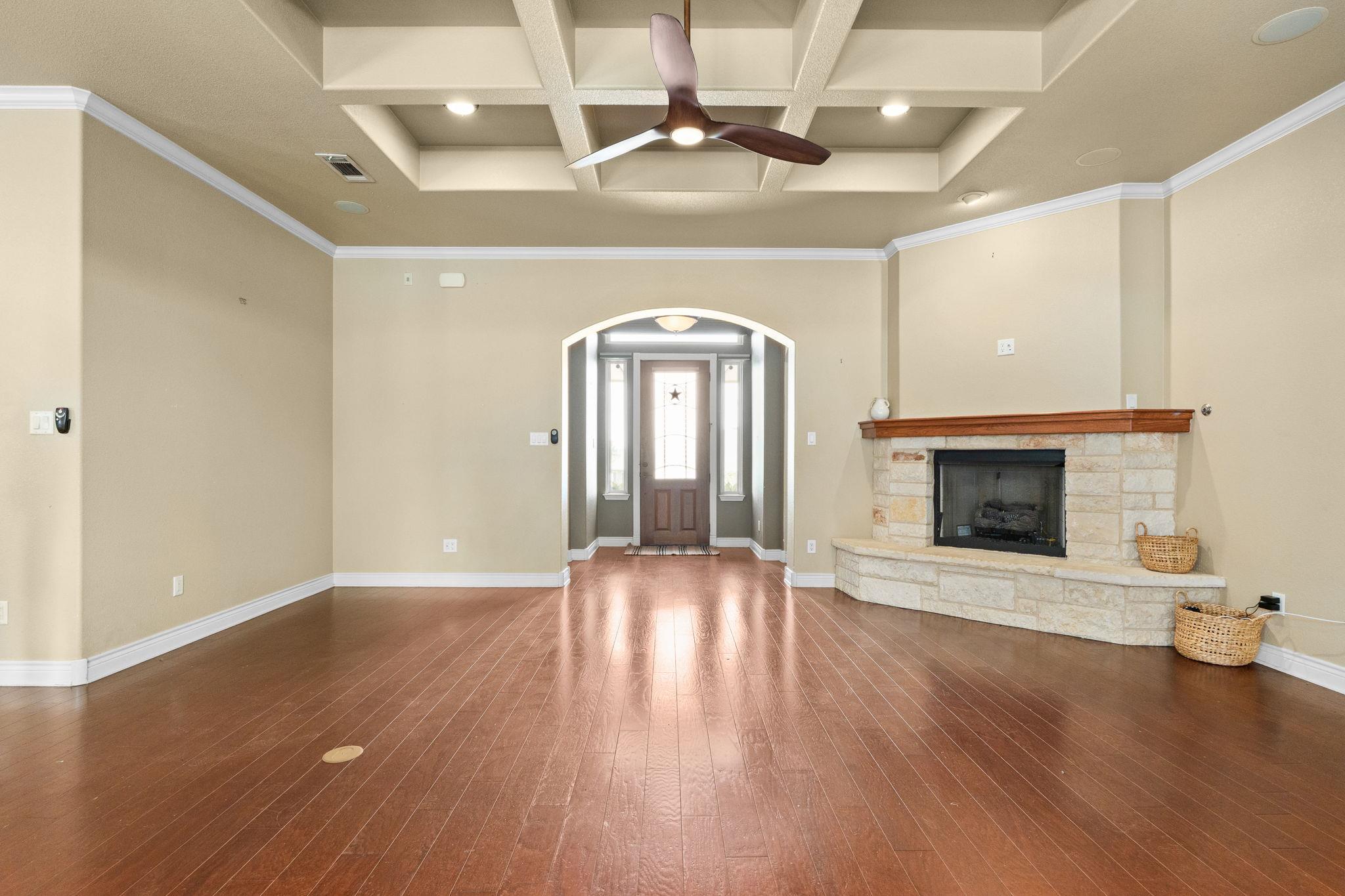 Image 9 of 40 For 1135 Redleaf Dr