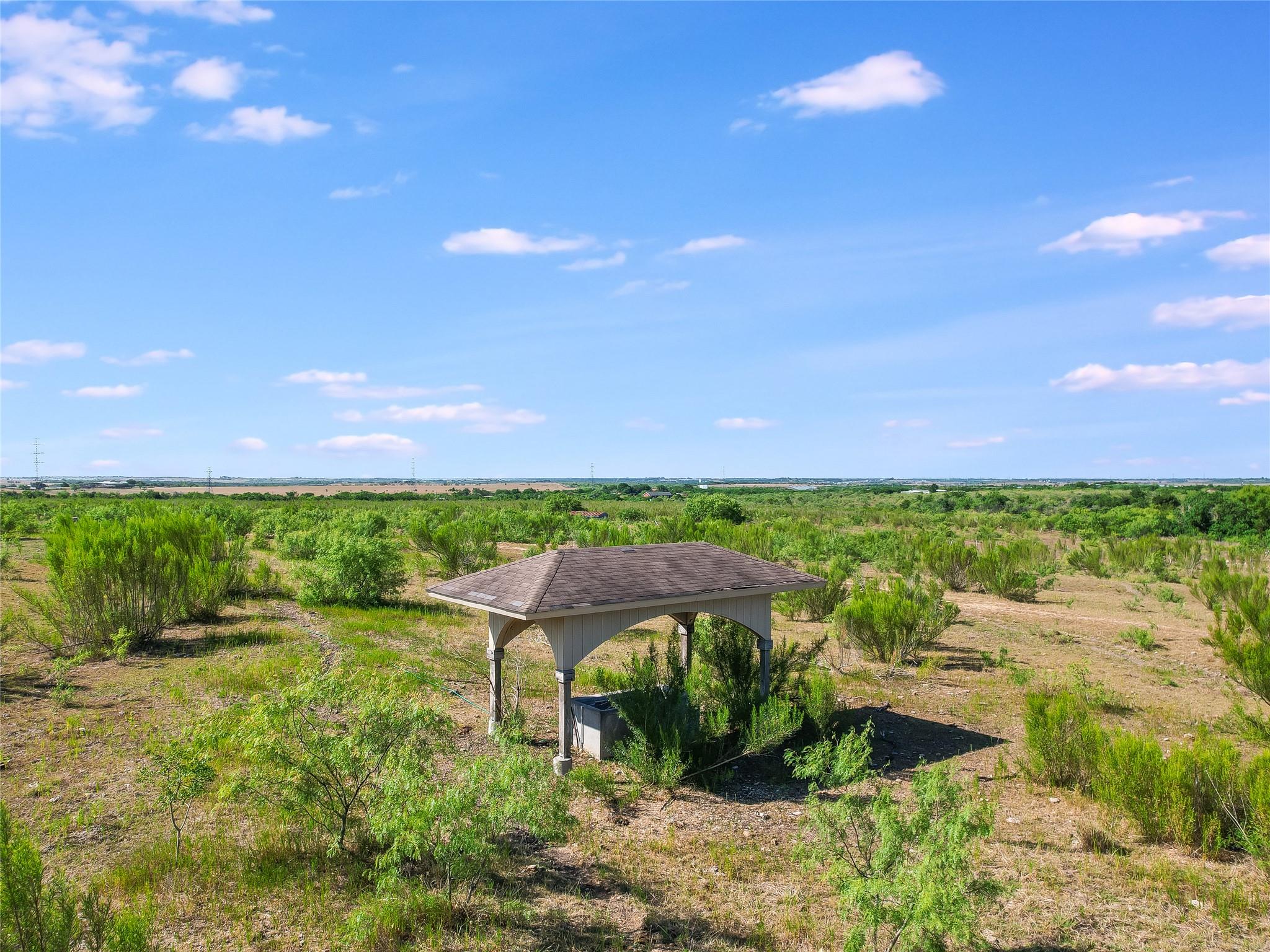 Image 7 of 11 For 550 Schubert Ln