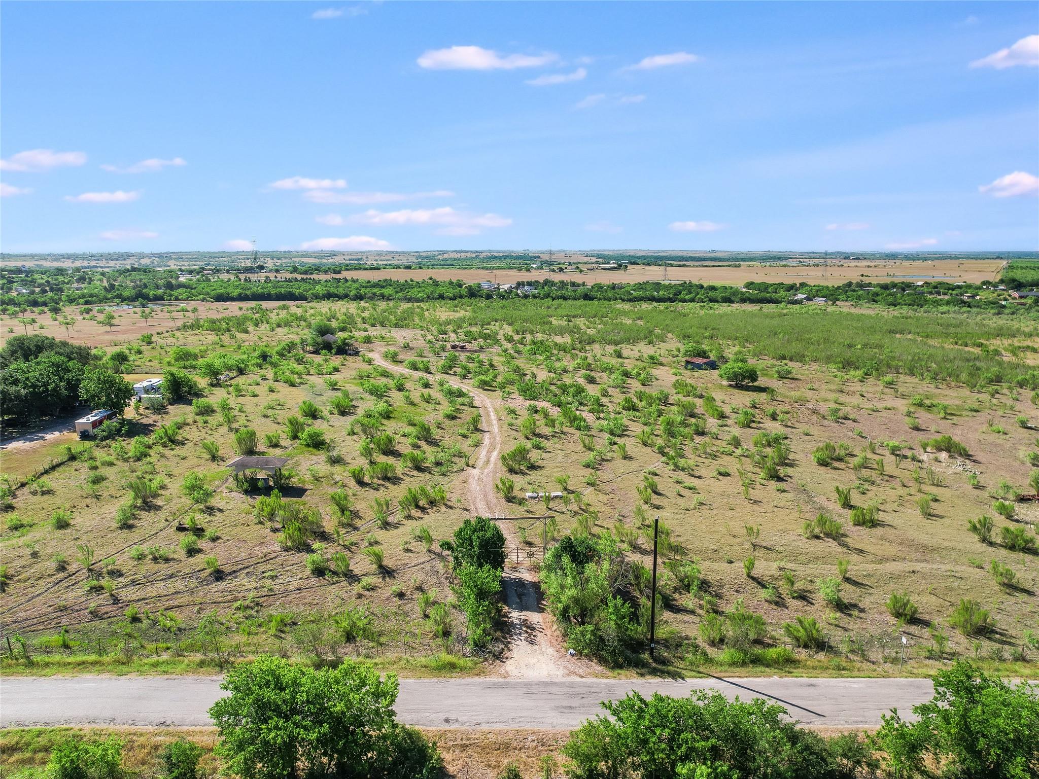 Image 8 of 11 For 550 Schubert Ln