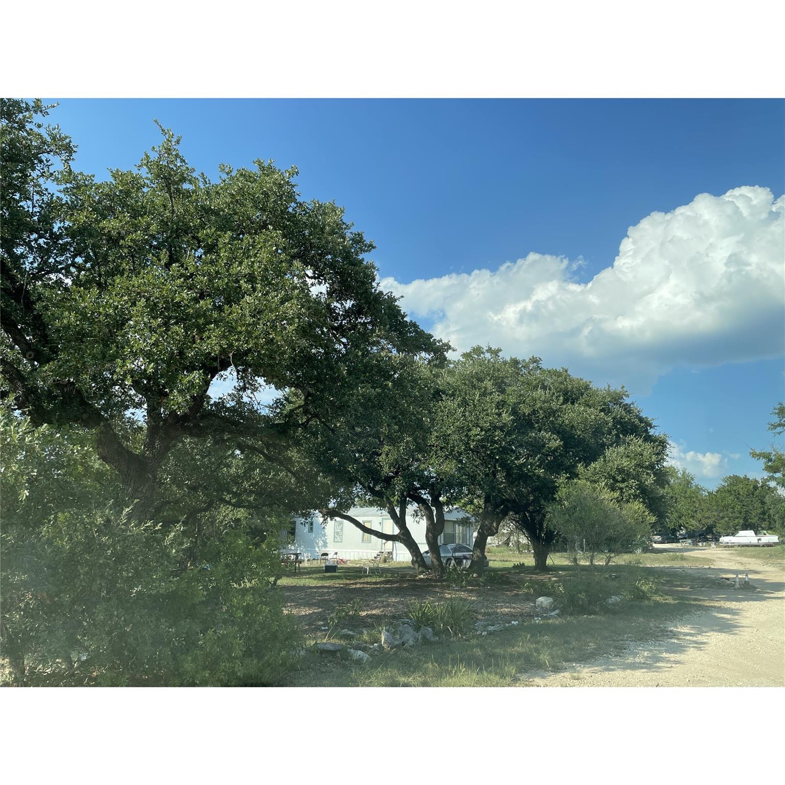 Image 5 of 9 For 4747 Eck Ln 