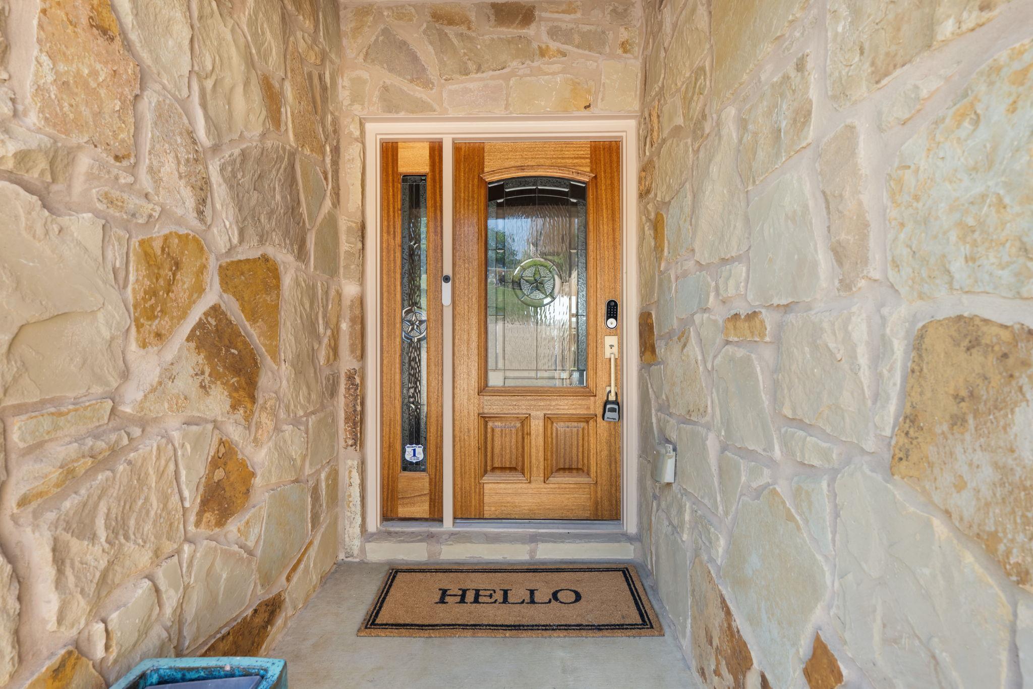 Image 7 of 33 For 970 Parkview Dr