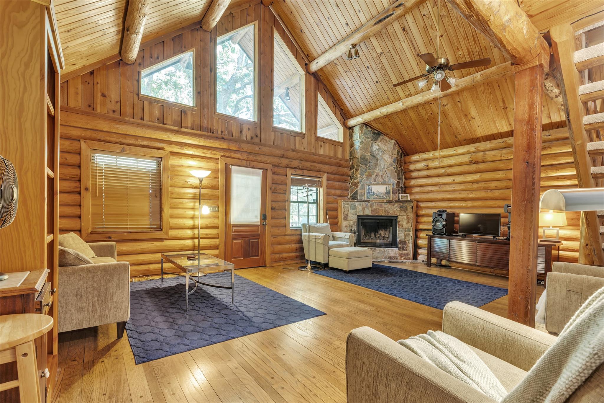 Image 3 of 30 For 2662 Edgegrove