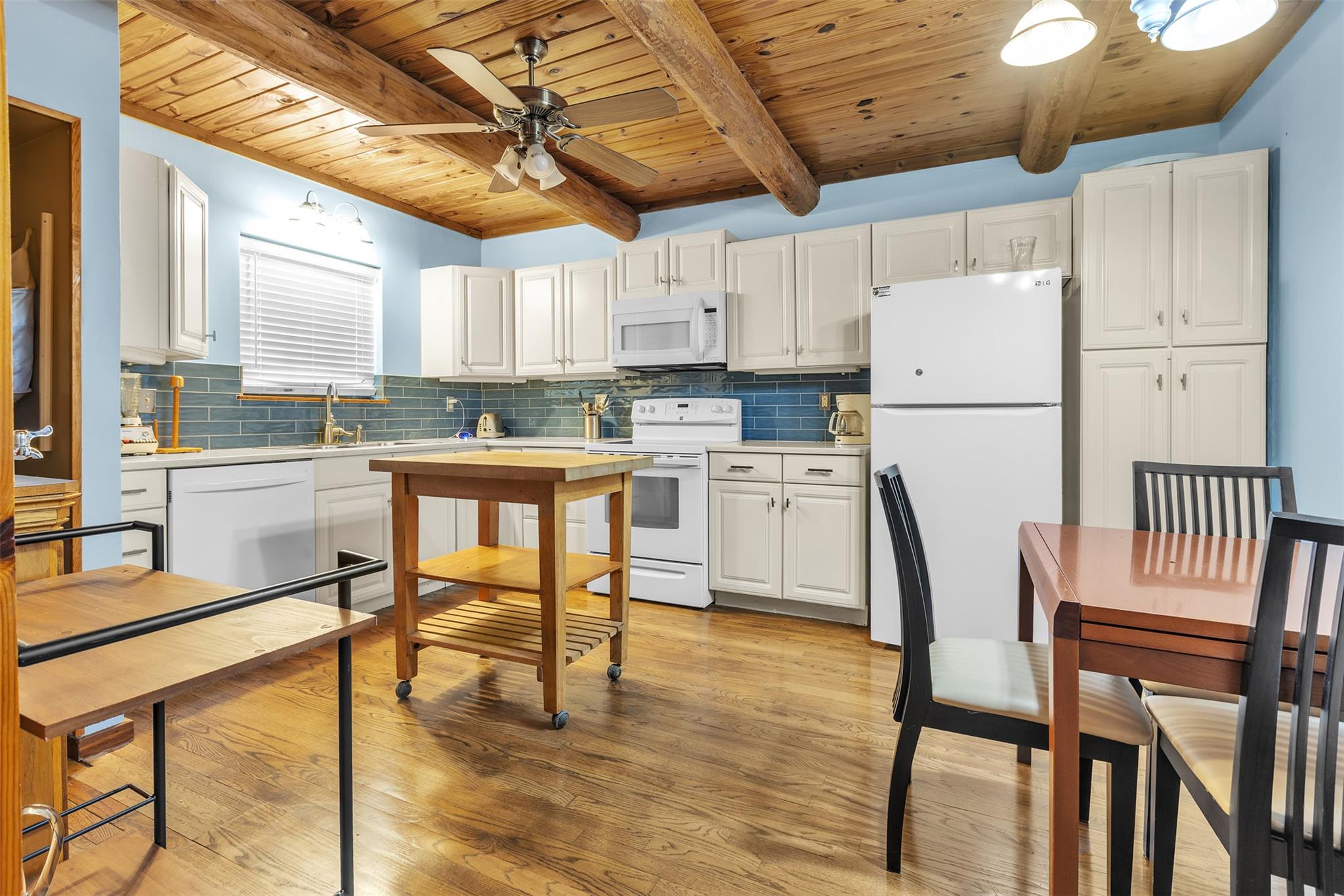 Image 8 of 30 For 2662 Edgegrove