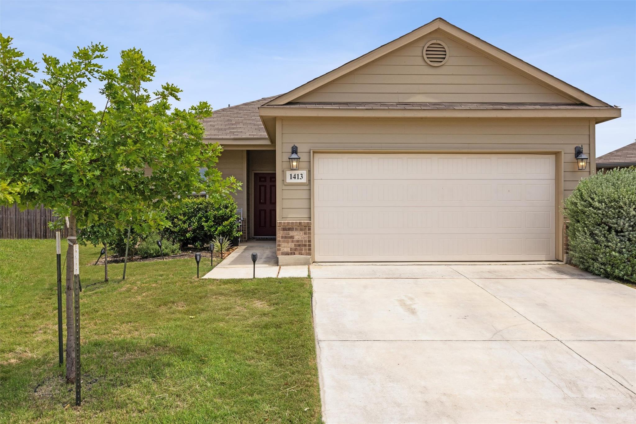 Image 38 of 40 For 1413 Coffee Tree Dr