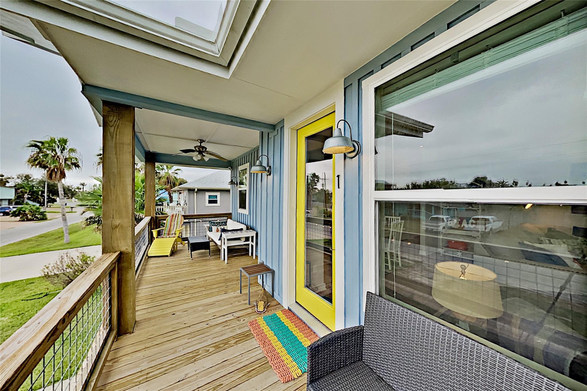 Image 6 of 33 For 1 Jamaica Dr