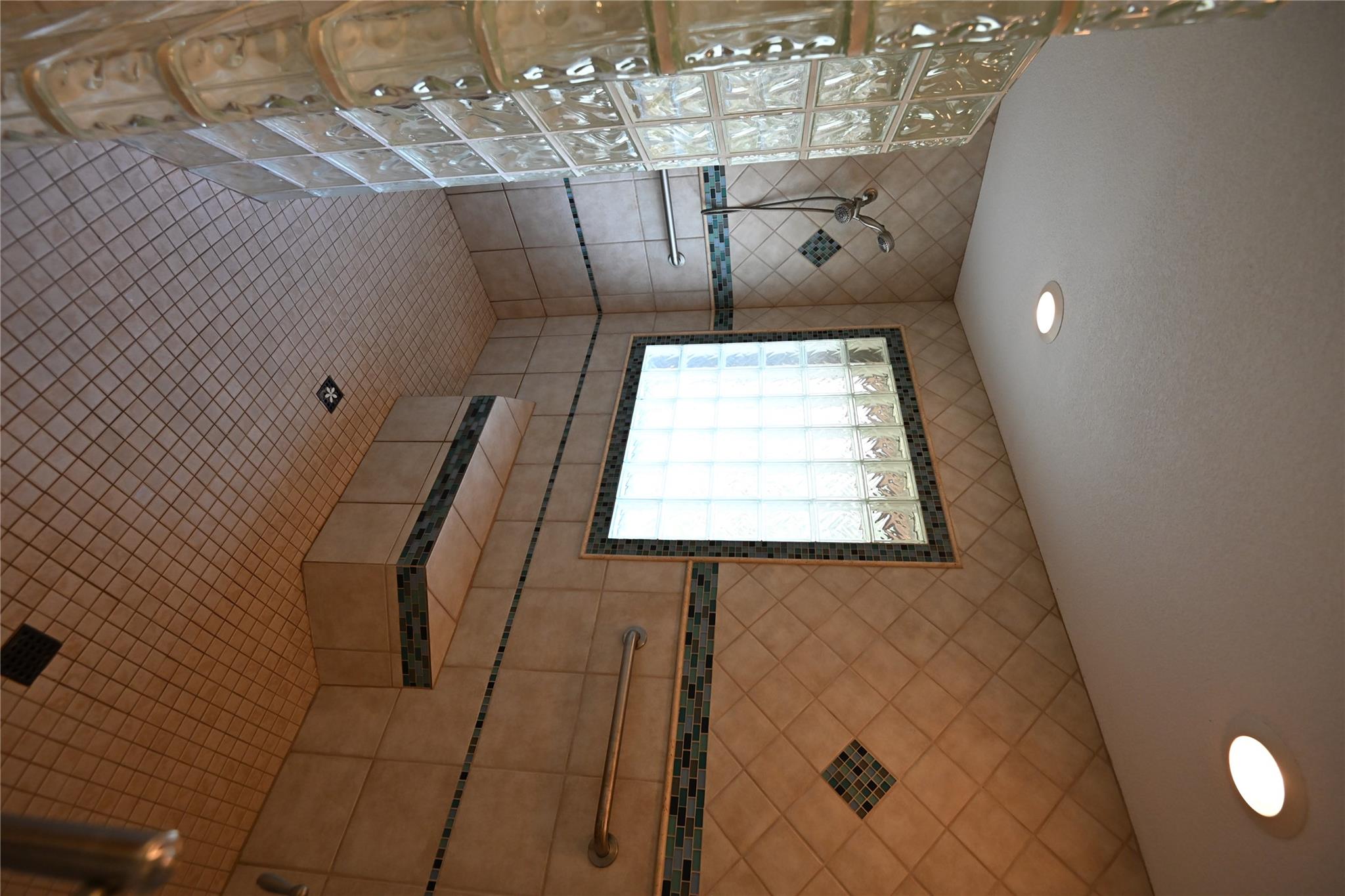 Image 16 of 32 For 7621 Dietz Elkhorn Rd