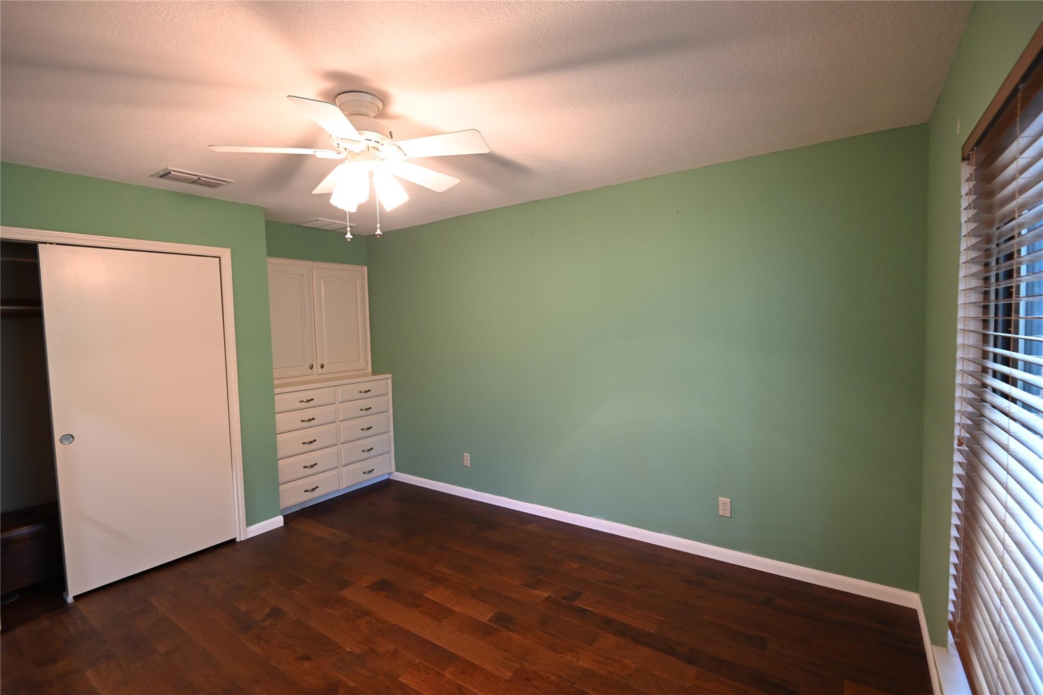 Image 18 of 32 For 7621 Dietz Elkhorn Rd