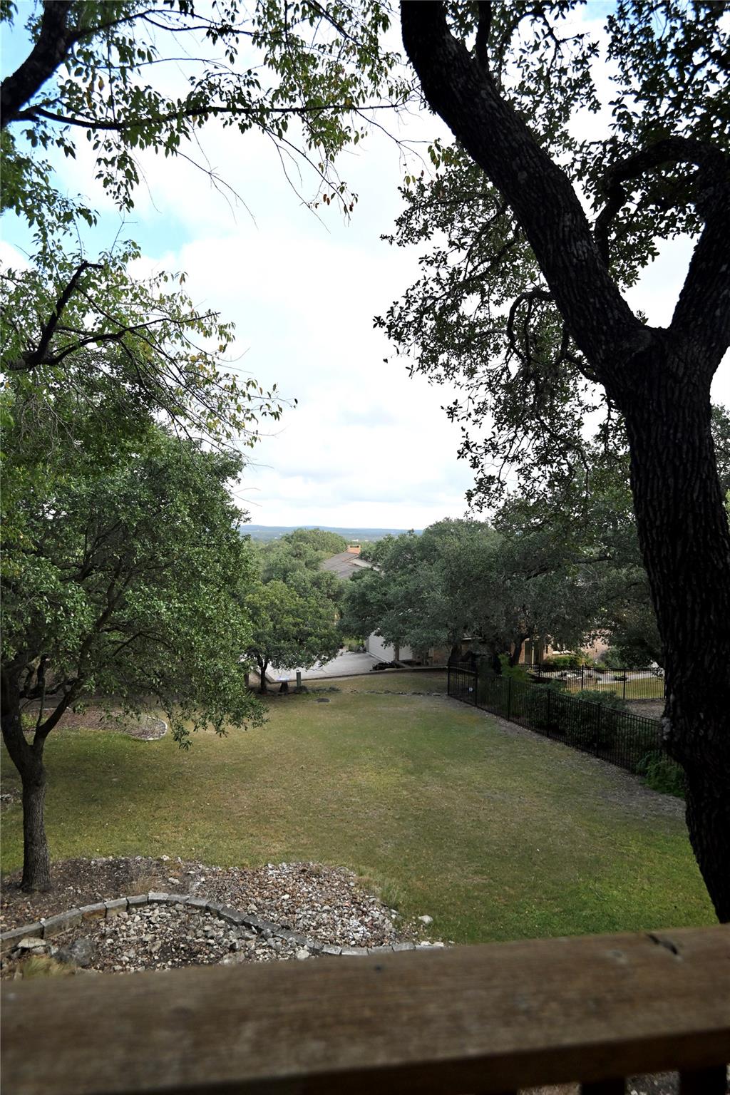 Image 27 of 32 For 7621 Dietz Elkhorn Rd