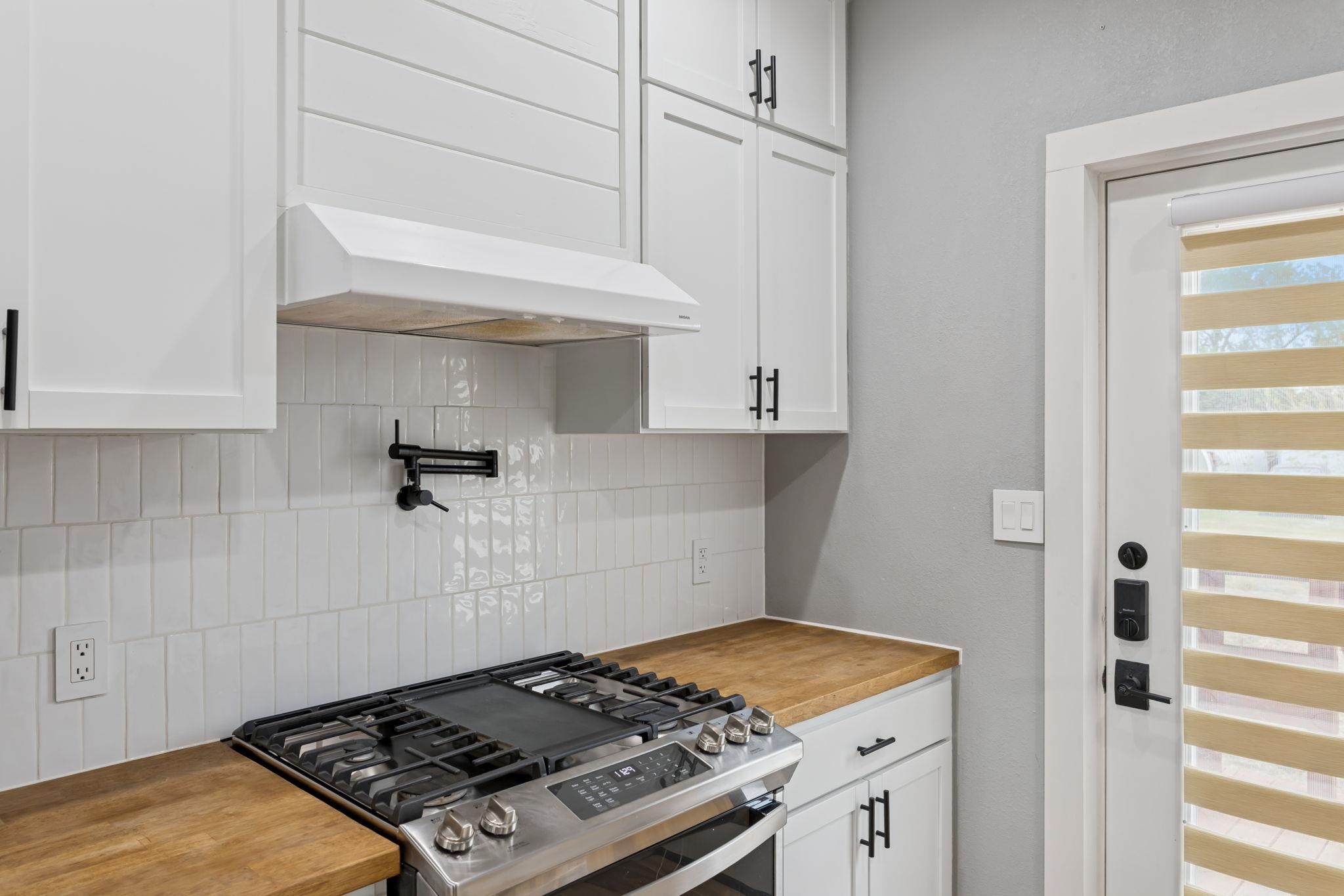 Image 18 of 30 For 2902 Katy St