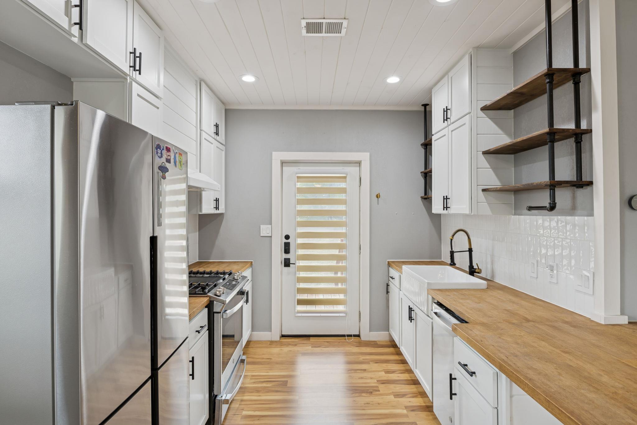 Image 20 of 30 For 2902 Katy St