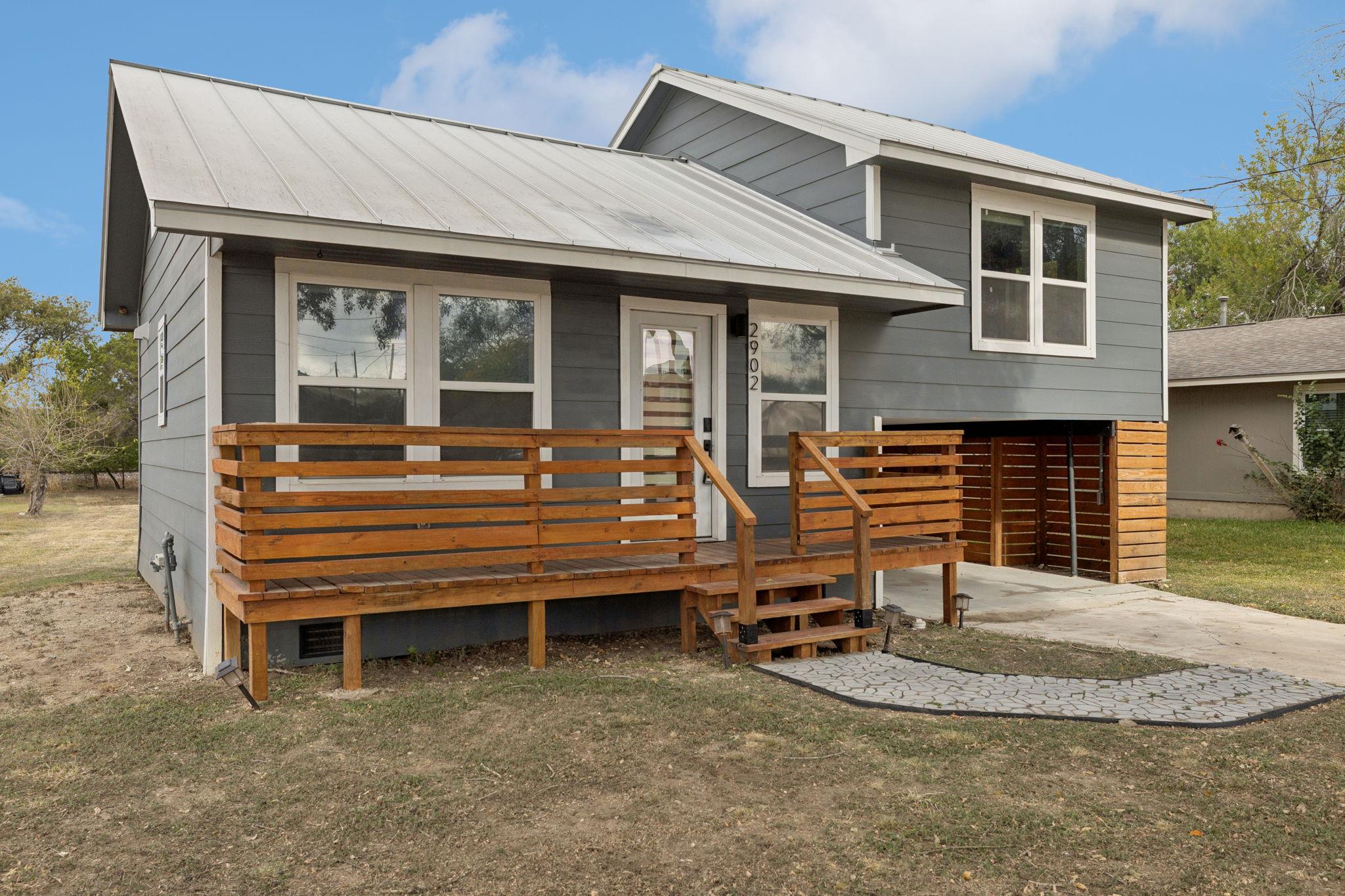 Image 3 of 30 For 2902 Katy St