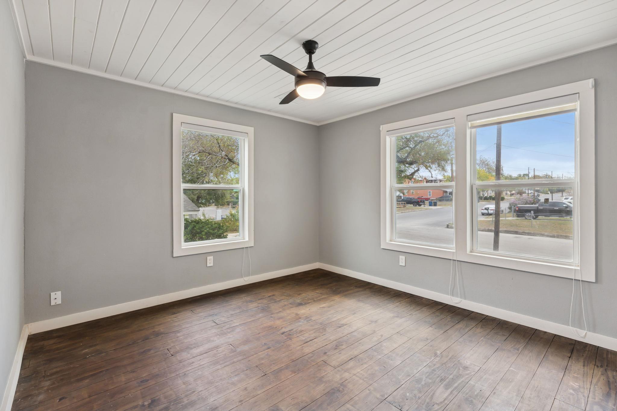 Image 9 of 30 For 2902 Katy St