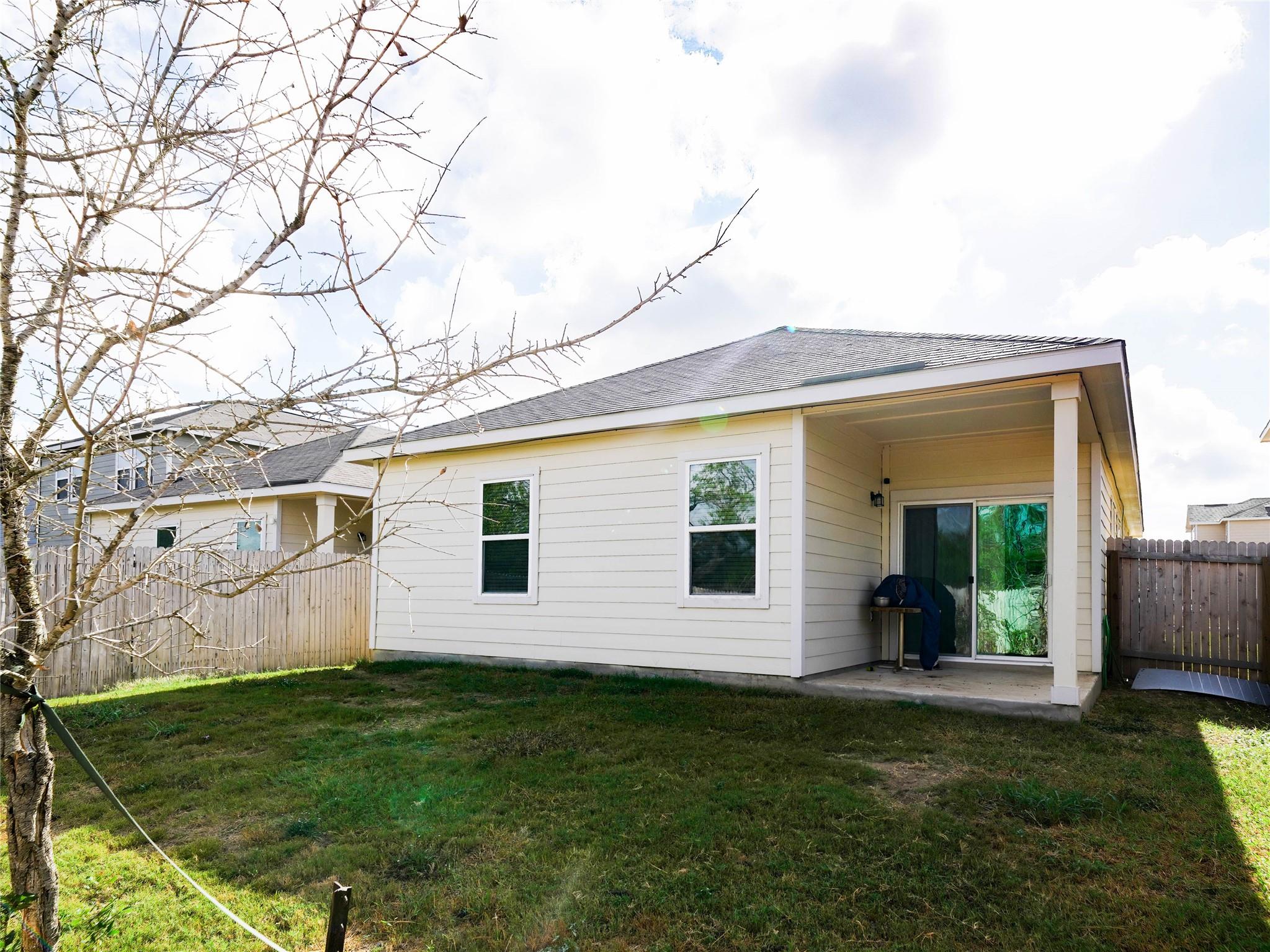 Image 32 of 34 For 4814 Flying Hooves