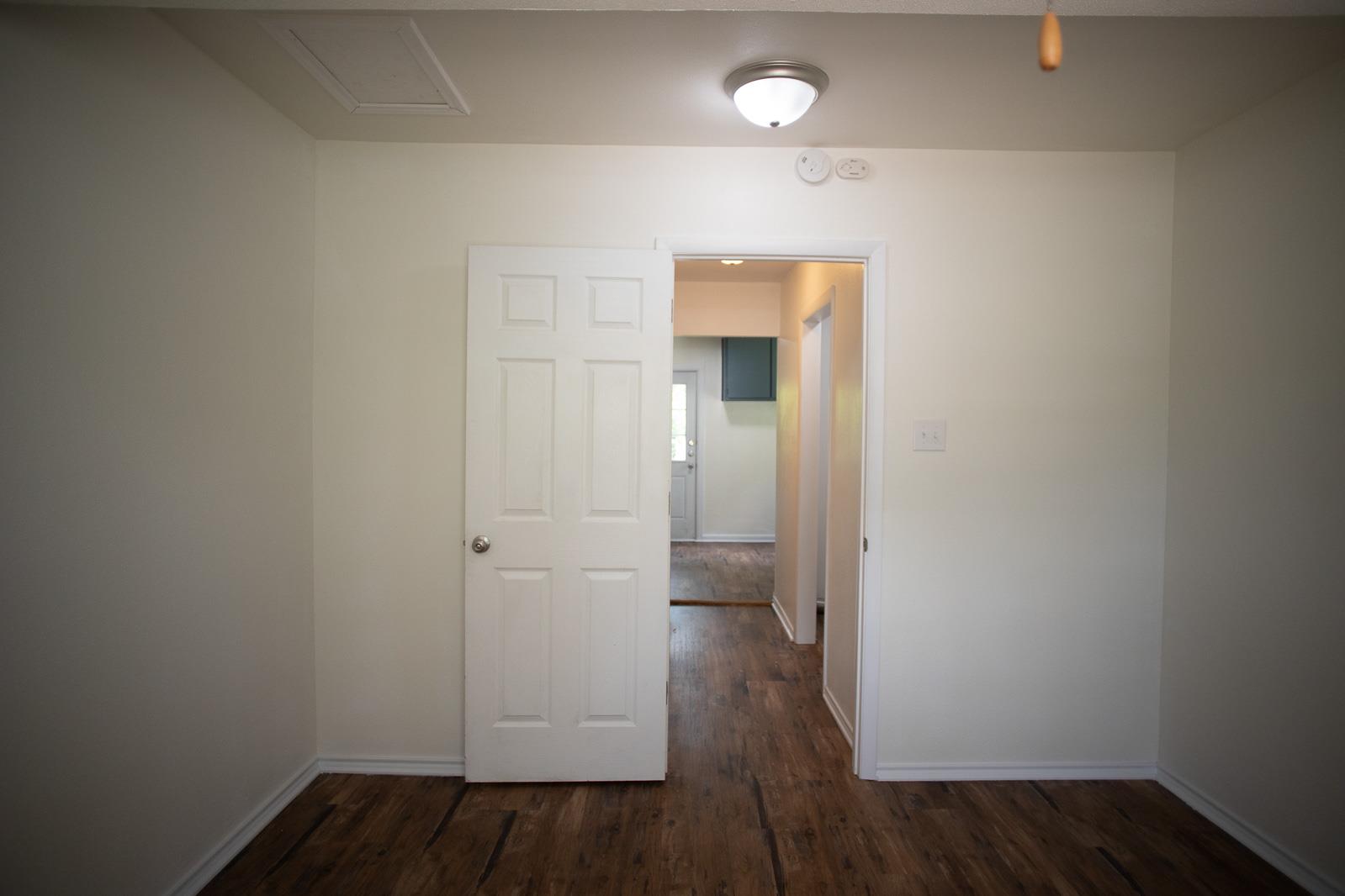 Image 16 of 36 For 302 Patton Dr