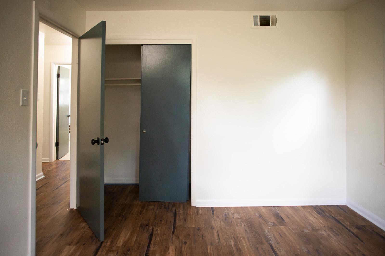 Image 26 of 36 For 302 Patton Dr