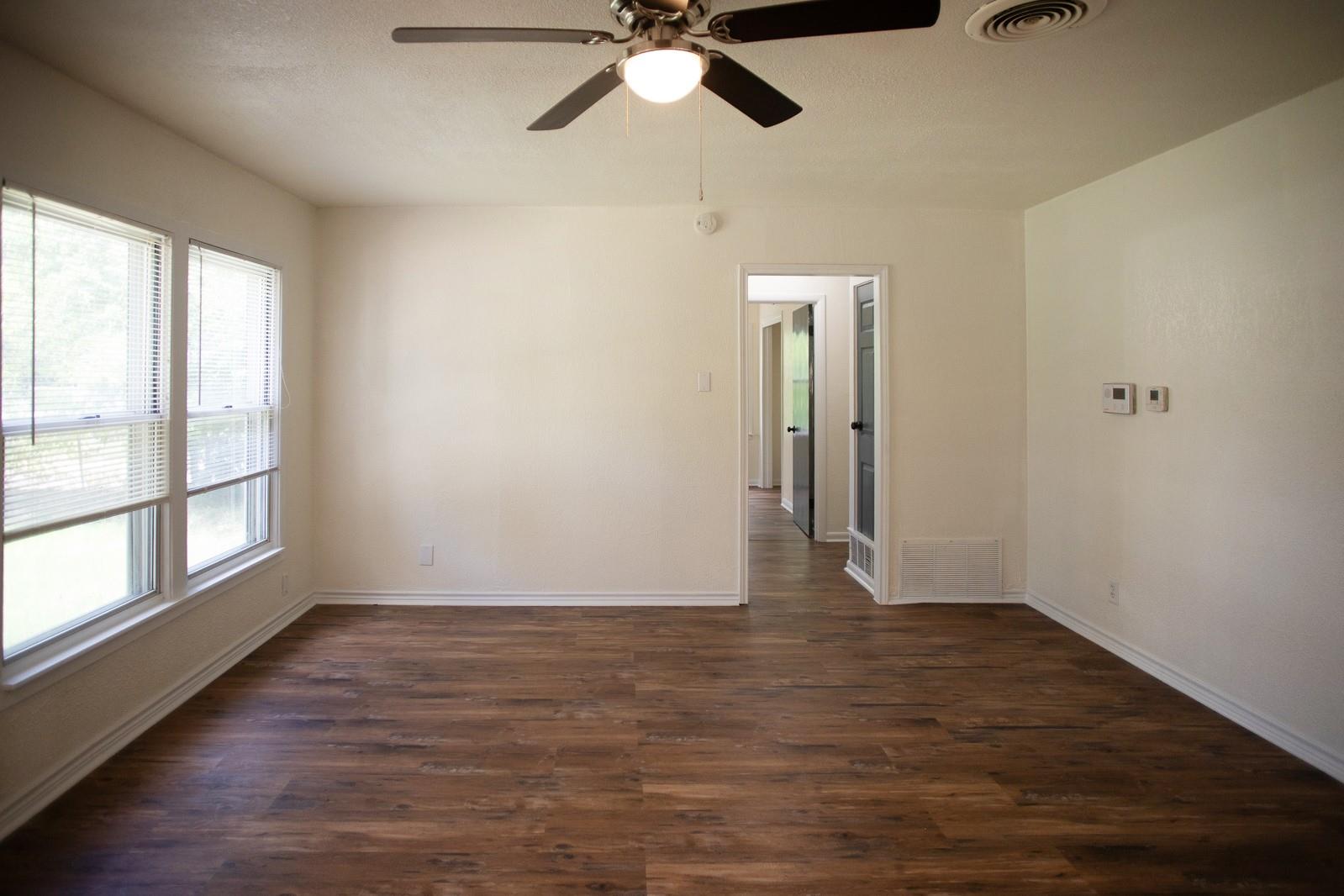 Image 3 of 36 For 302 Patton Dr